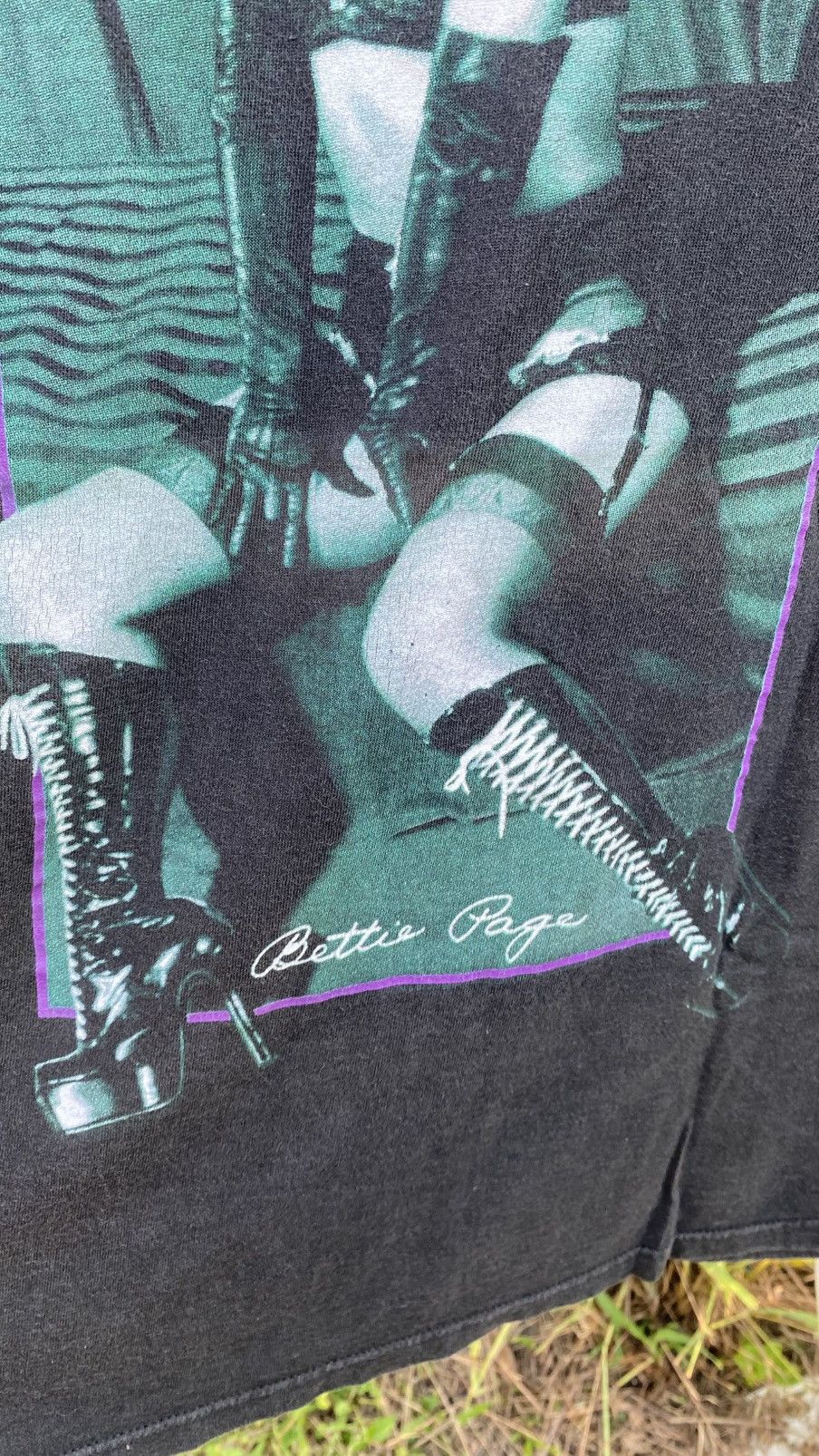 Vintage 90s Bettie Page T Shirt Size XL Size US XL / EU 56 / 4 - 5 Thumbnail
