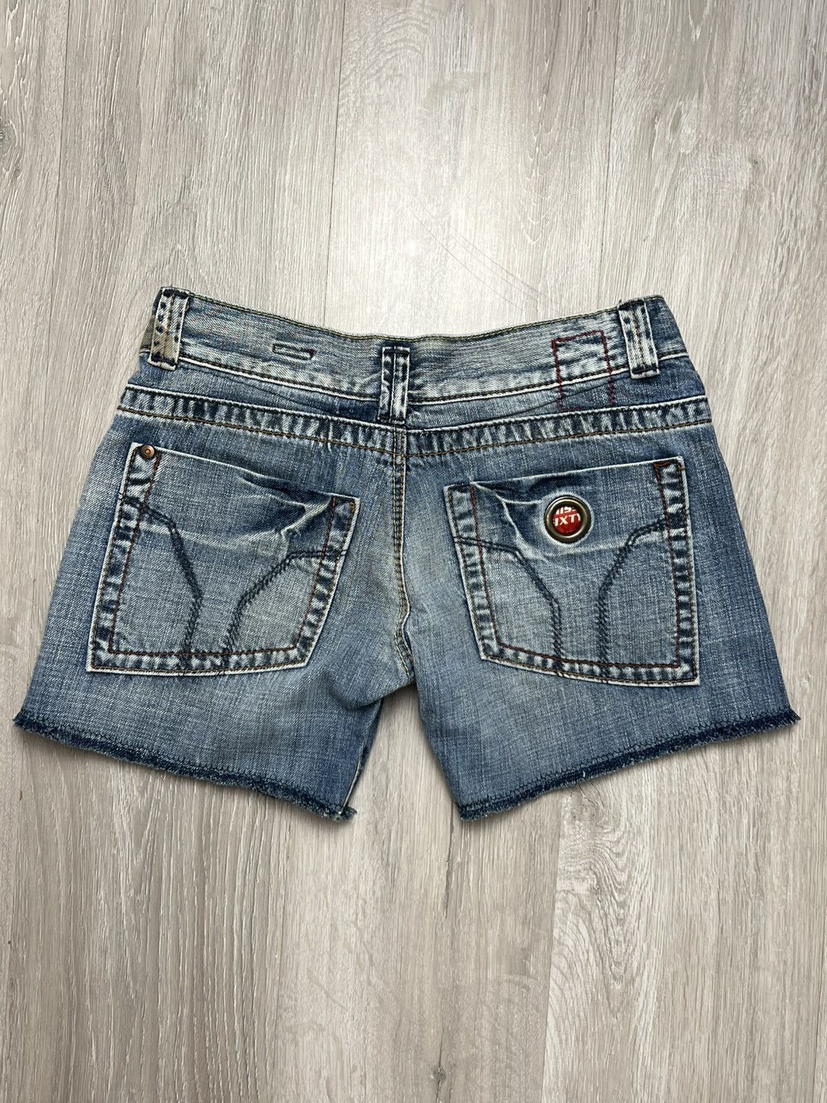 Miss Sixty Miss Sixty Denim Shorts Size 25" / US 0 / IT 36 - 7 Thumbnail