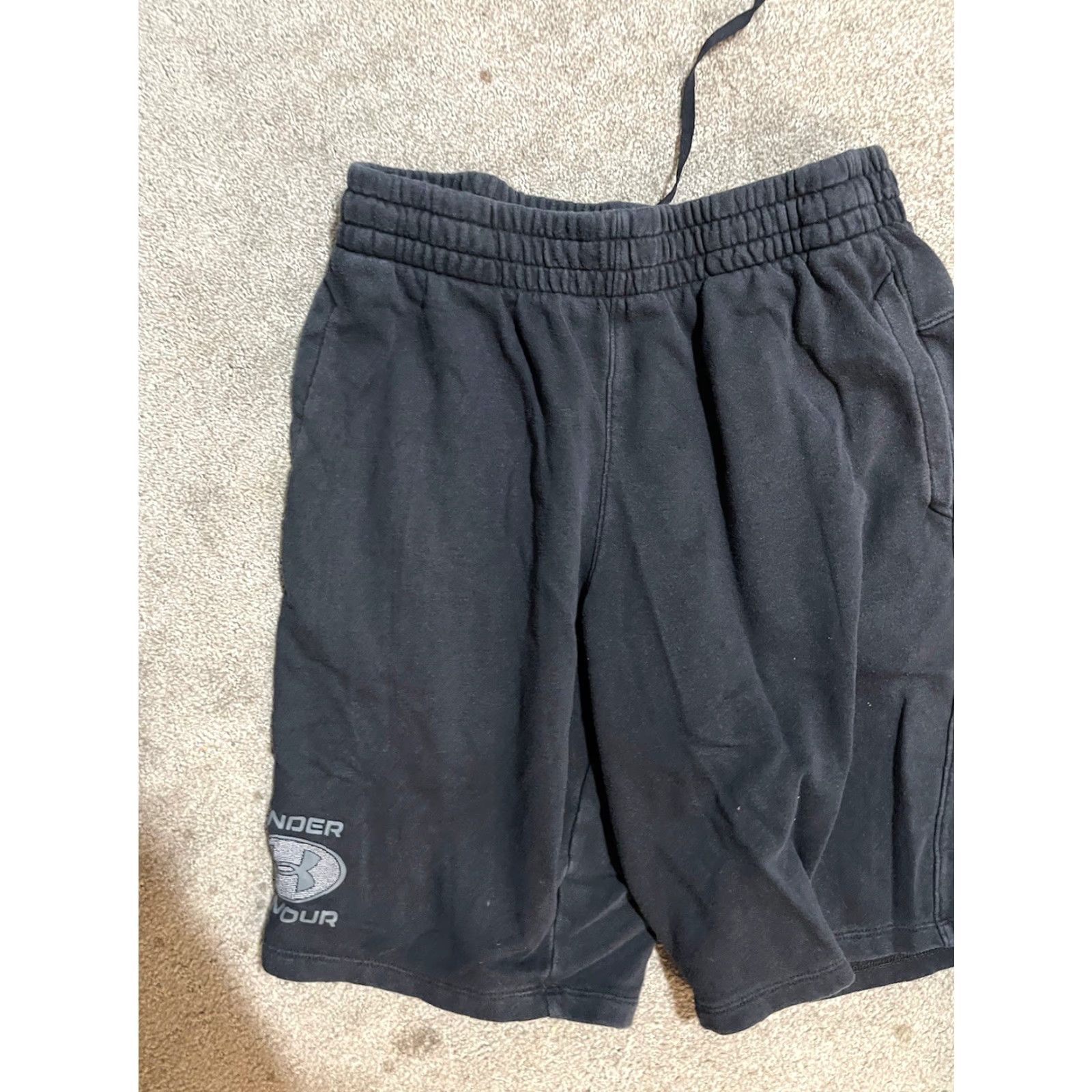 Under Armour Under Armour Lightweight Athletic Shorts Regular Large Black Pockets Cotton Size US 33 - 2 Thumbnail