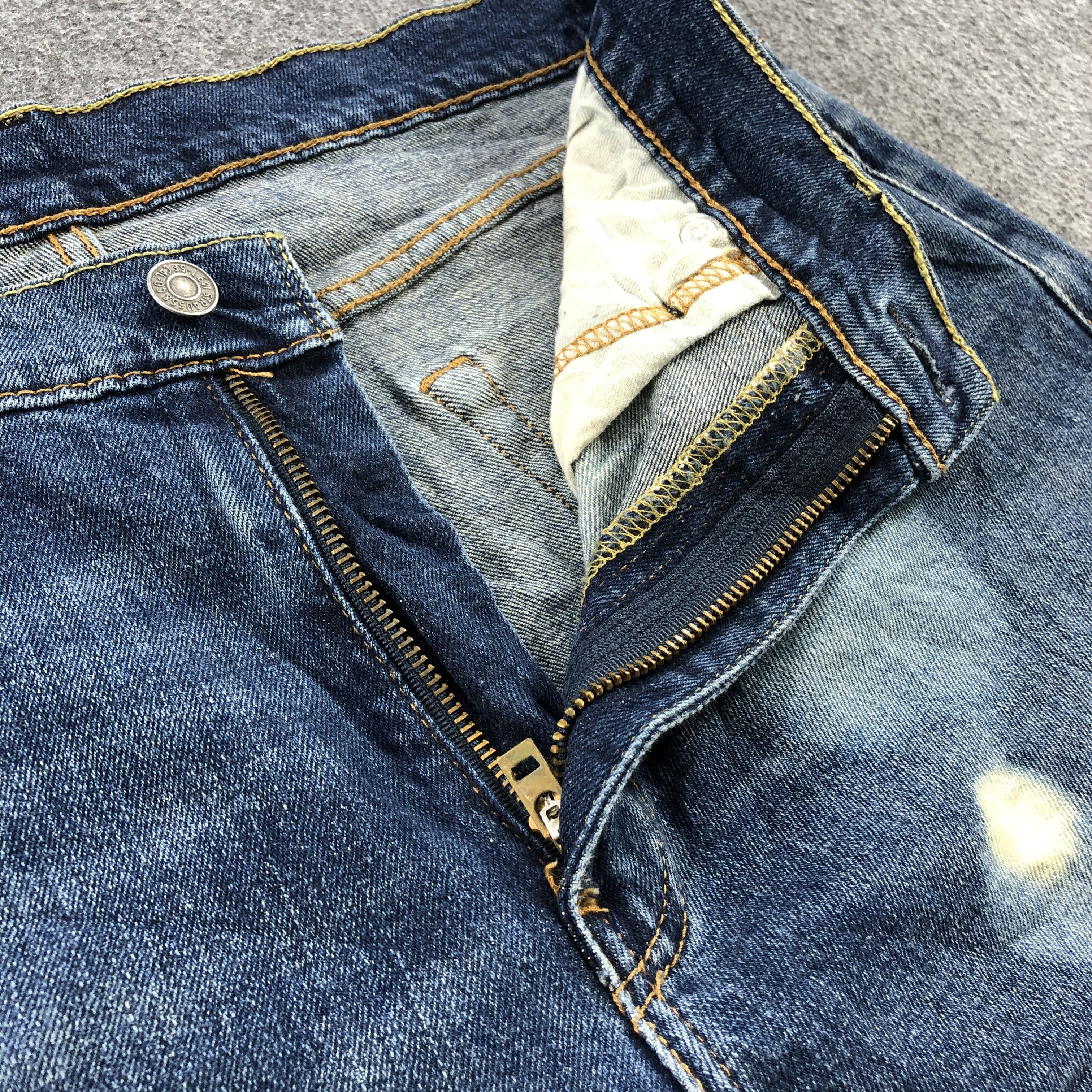 Levi's Vintage Blue Levis 514 Jeans-J948 Size US 33 - 8 Thumbnail