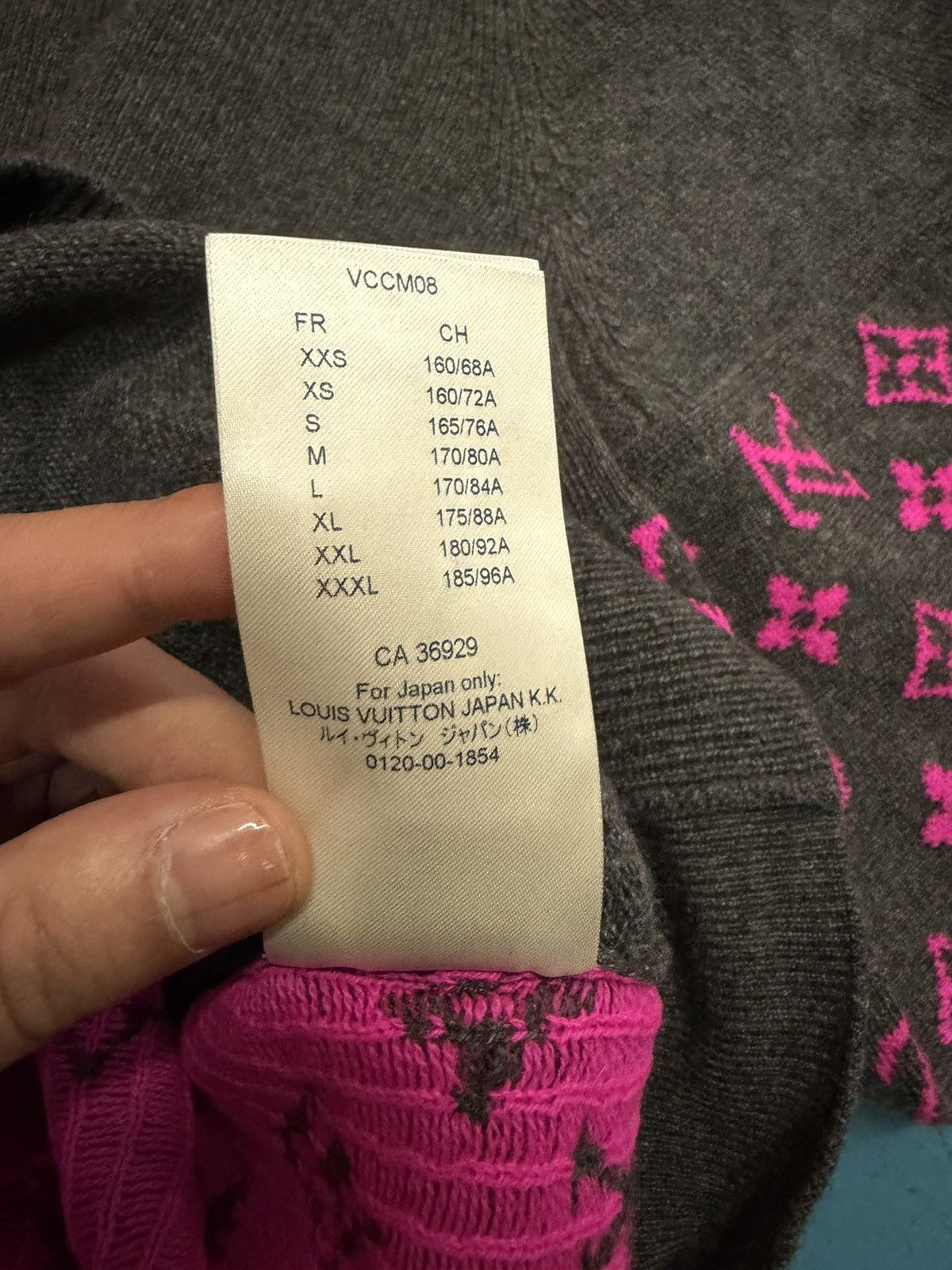 Louis Vuitton LOUIS VUITTON PINK MONOGRAM CASHMERE SWEATER Size US XL / EU 56 / 4 - 7 Thumbnail