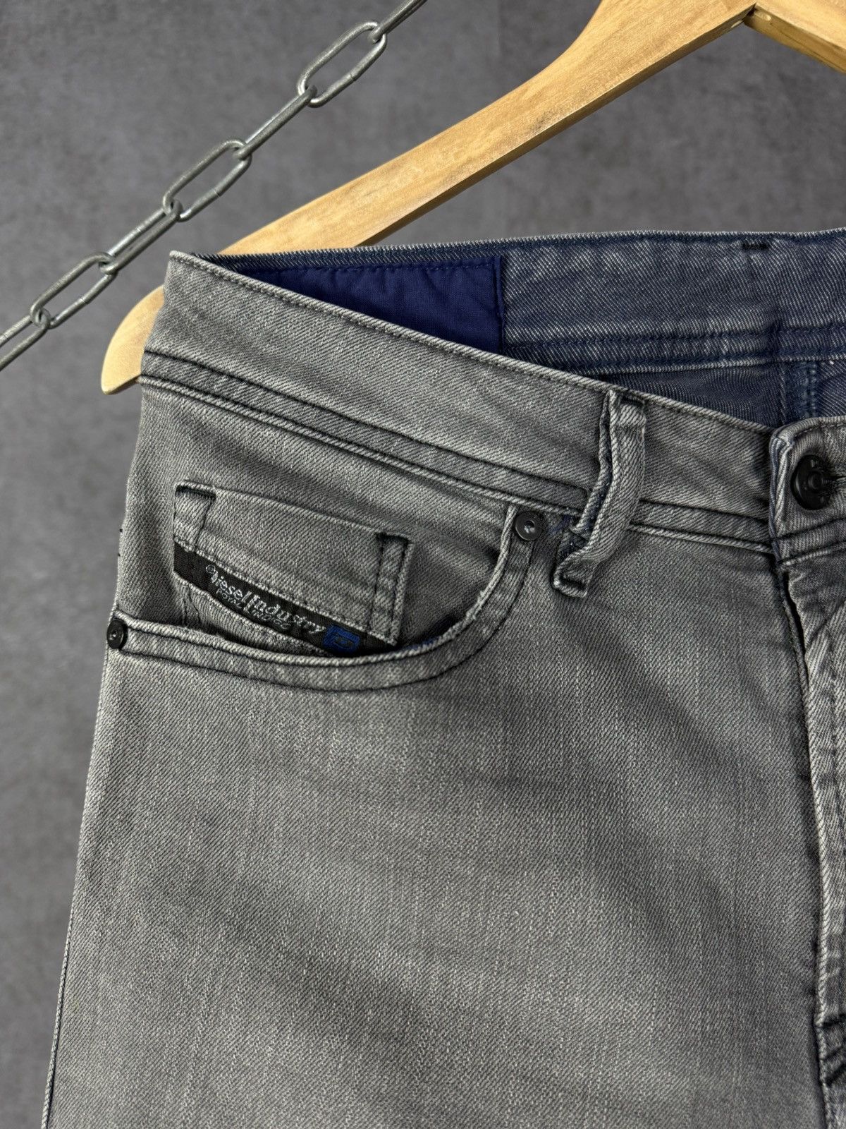 Diesel Diesel Thommer designer distressed denim jeans Size US 30 / EU 46 - 4 Thumbnail