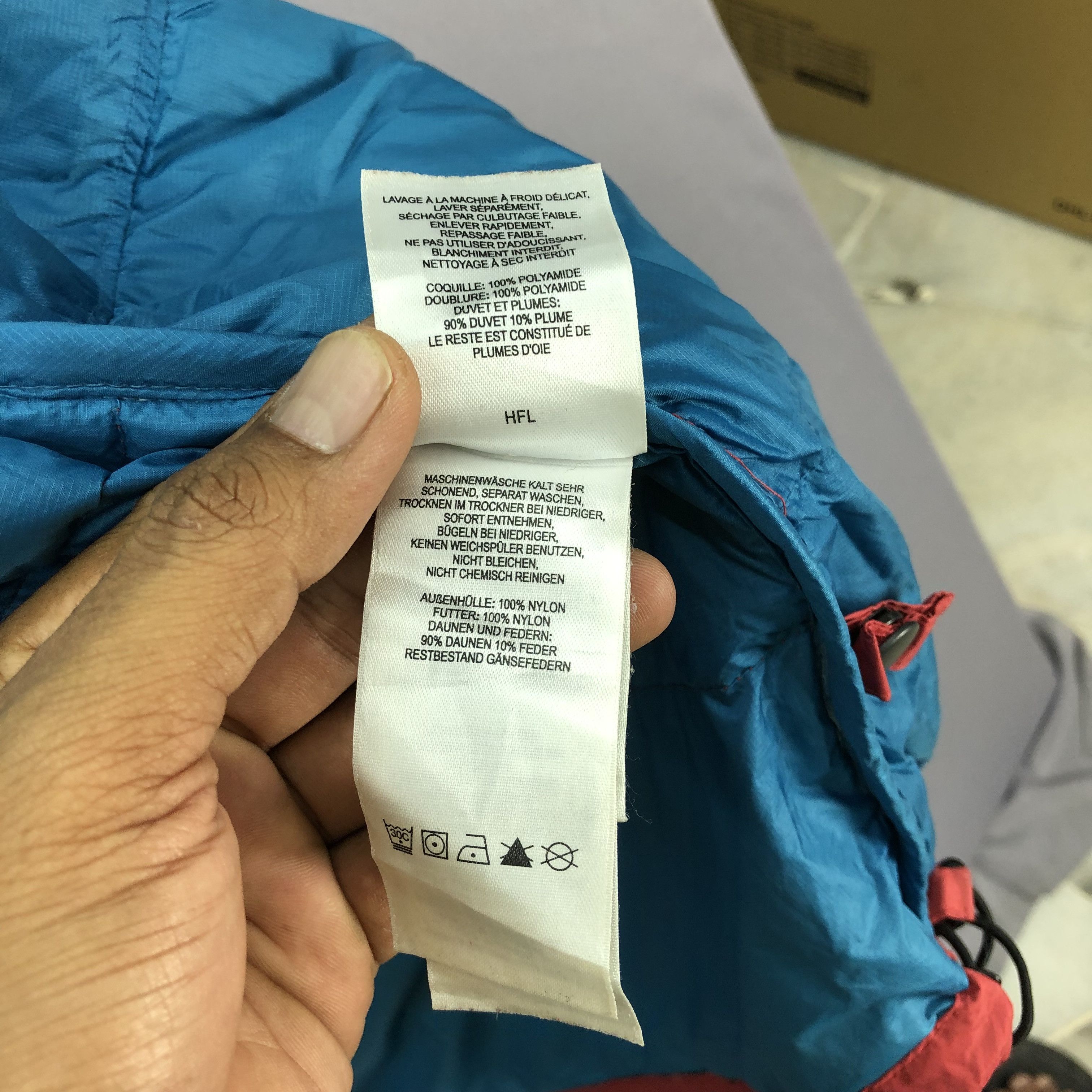 Columbia Vintage Columbia Titanium Puffer Goose Down Hoodie Jacket Size US L / EU 52-54 / 3 - 10 Thumbnail