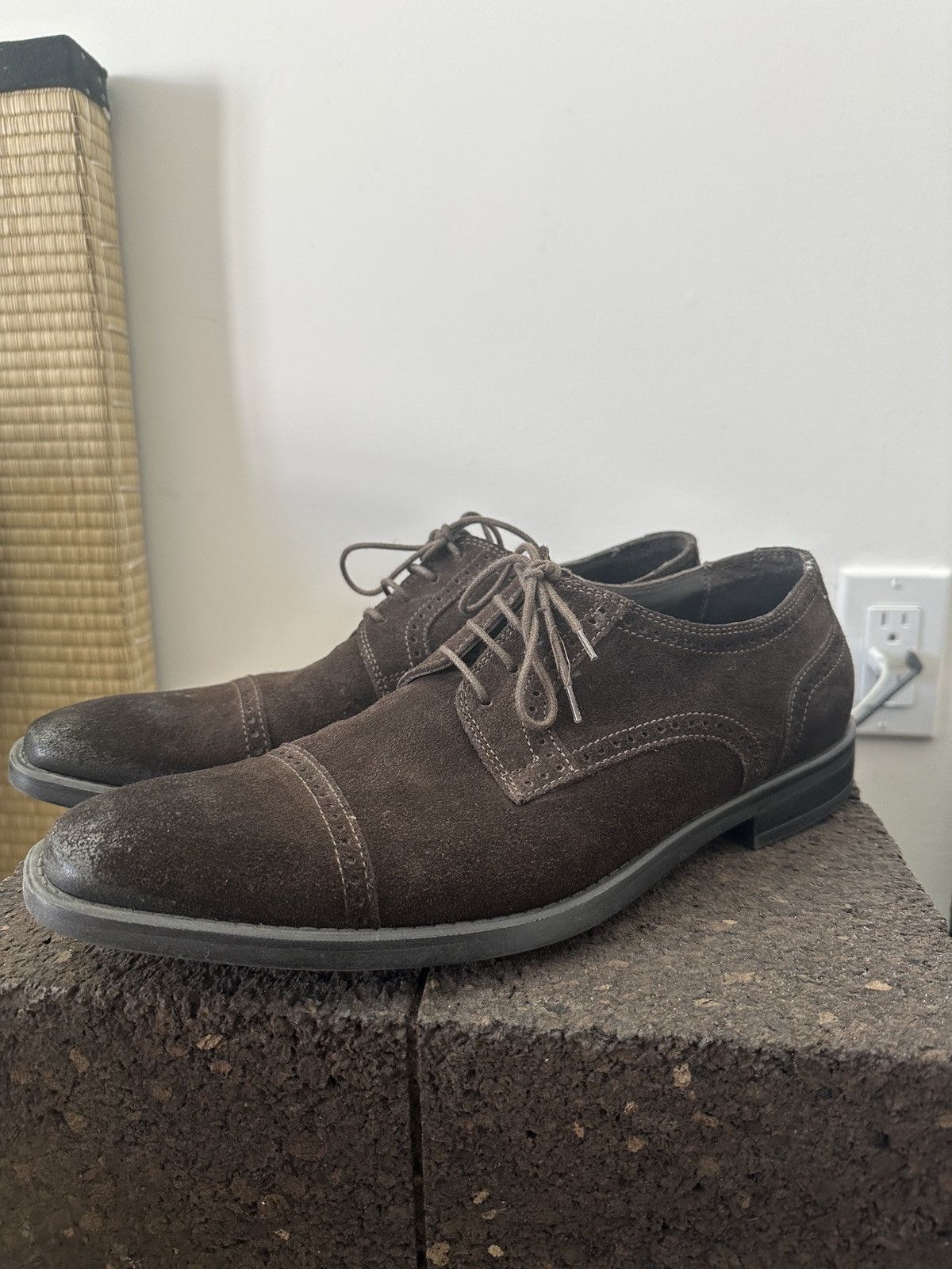 Bruno Magli Suede Brogue Cap Toes Size US 8.5 / EU 41-42 - 2 Thumbnail