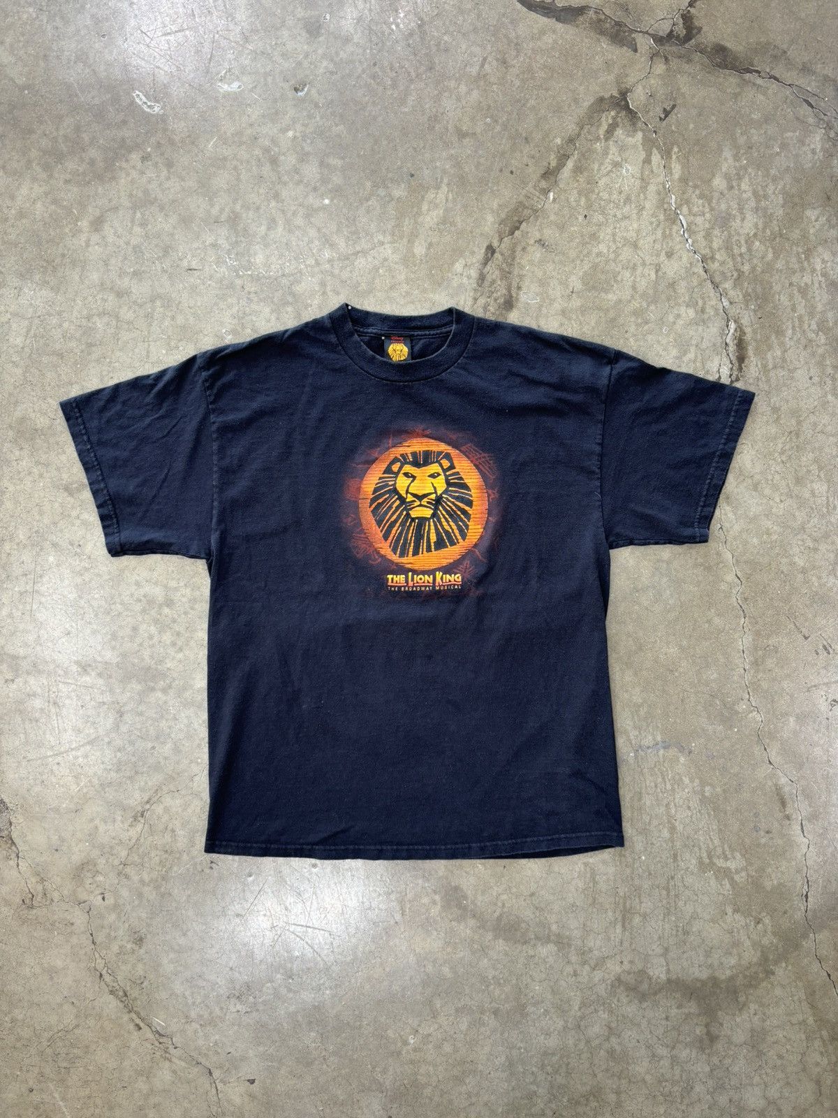 Disney × Vintage Vintage Disney Lion King Broadway Musical New York Tee Large Size US L / EU 52-54 / 3 - 2 Thumbnail