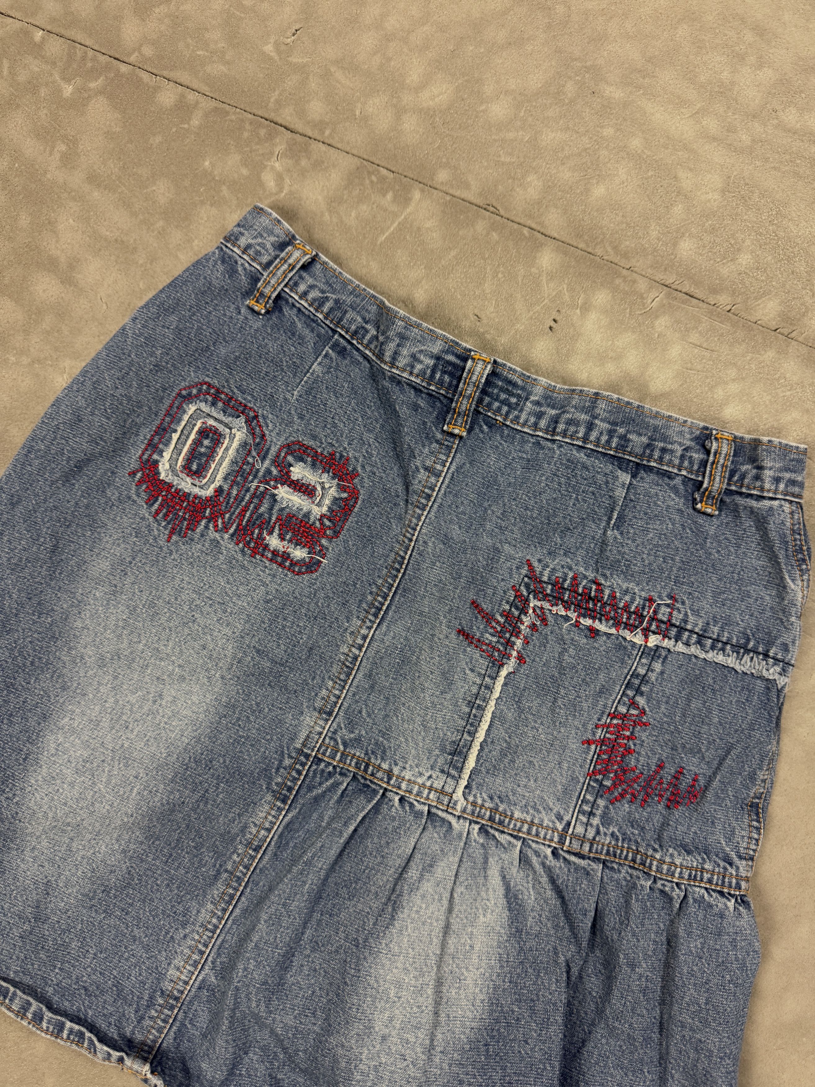 Vintage Vintage distressed washed faded mini skirt y2k retro Size 26" / US 2 / IT 38 - 8 Thumbnail