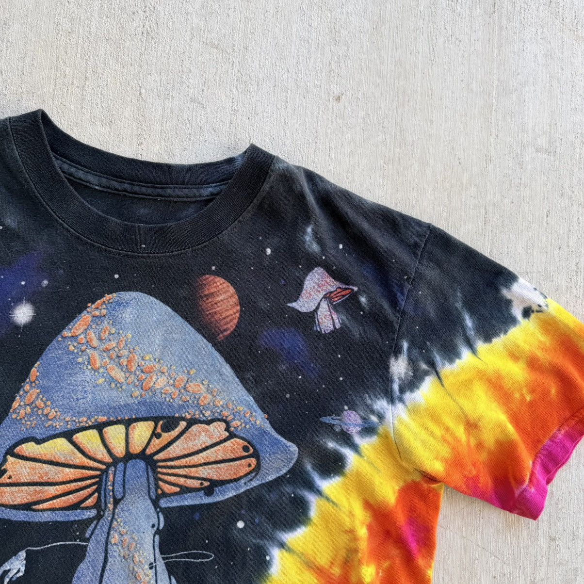 Liquid Blue Liquid Blue Mushroom T-Shirt Small Rainbow Tie Dye Space Size US S / EU 44-46 / 1 - 3 Thumbnail