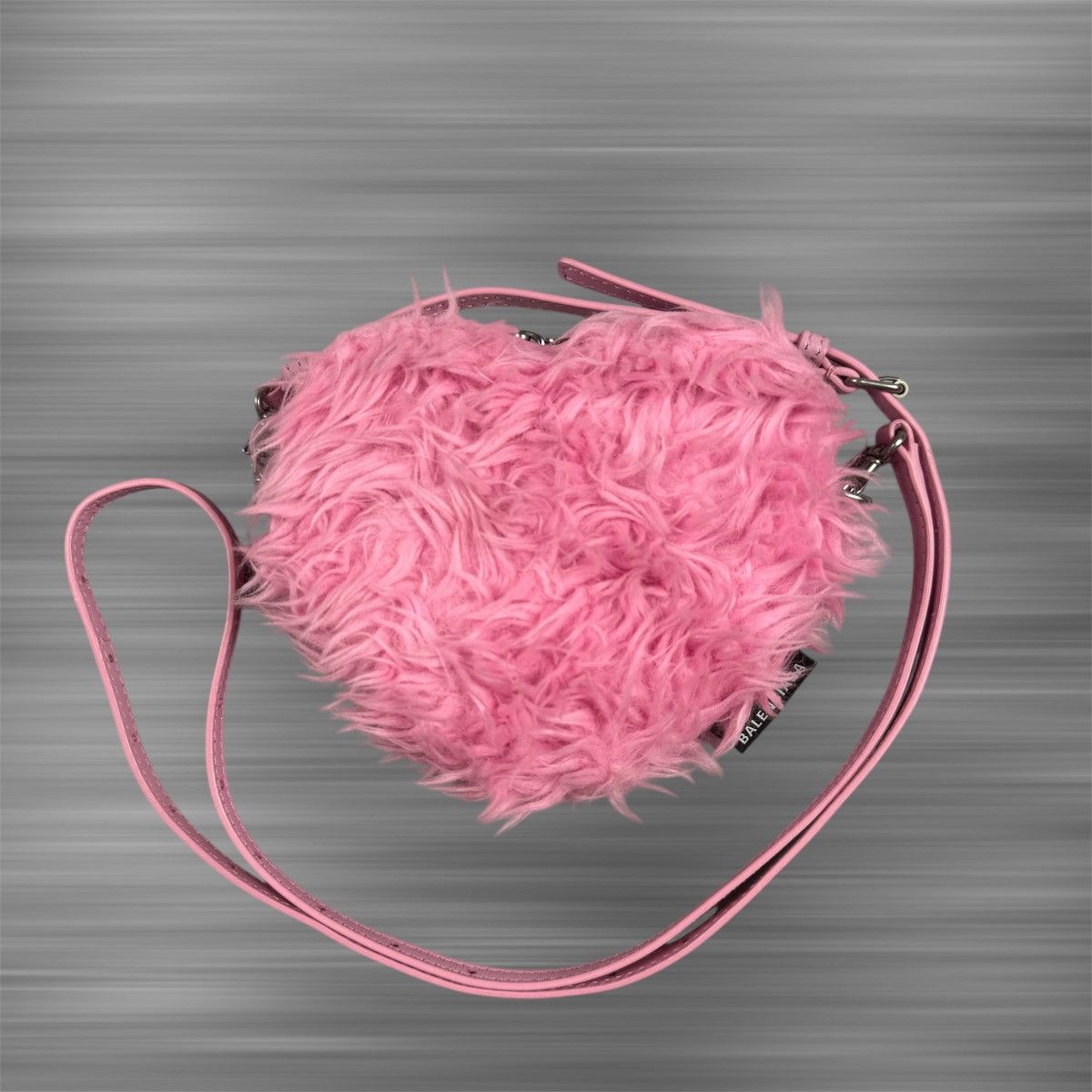 Balenciaga Extreme Rare Balenciaga Faux Heart Mini Pink Crossbody Bag Size ONE SIZE - 1 Thumbnail