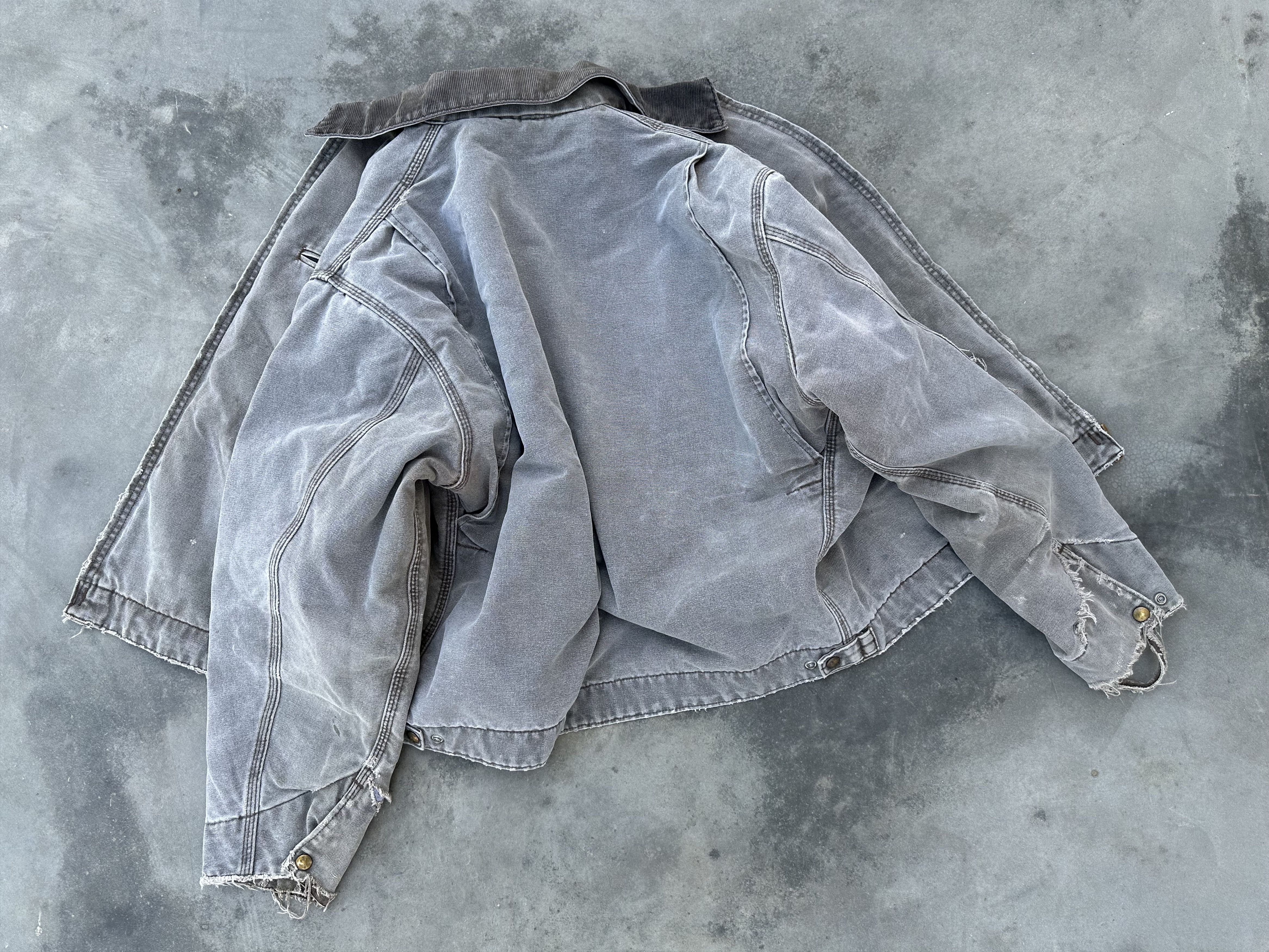 Carhartt Vintage Sun faded Carhartt J43 CHT Detroit Jacket – Size US XL / EU 56 / 4 - 8 Thumbnail
