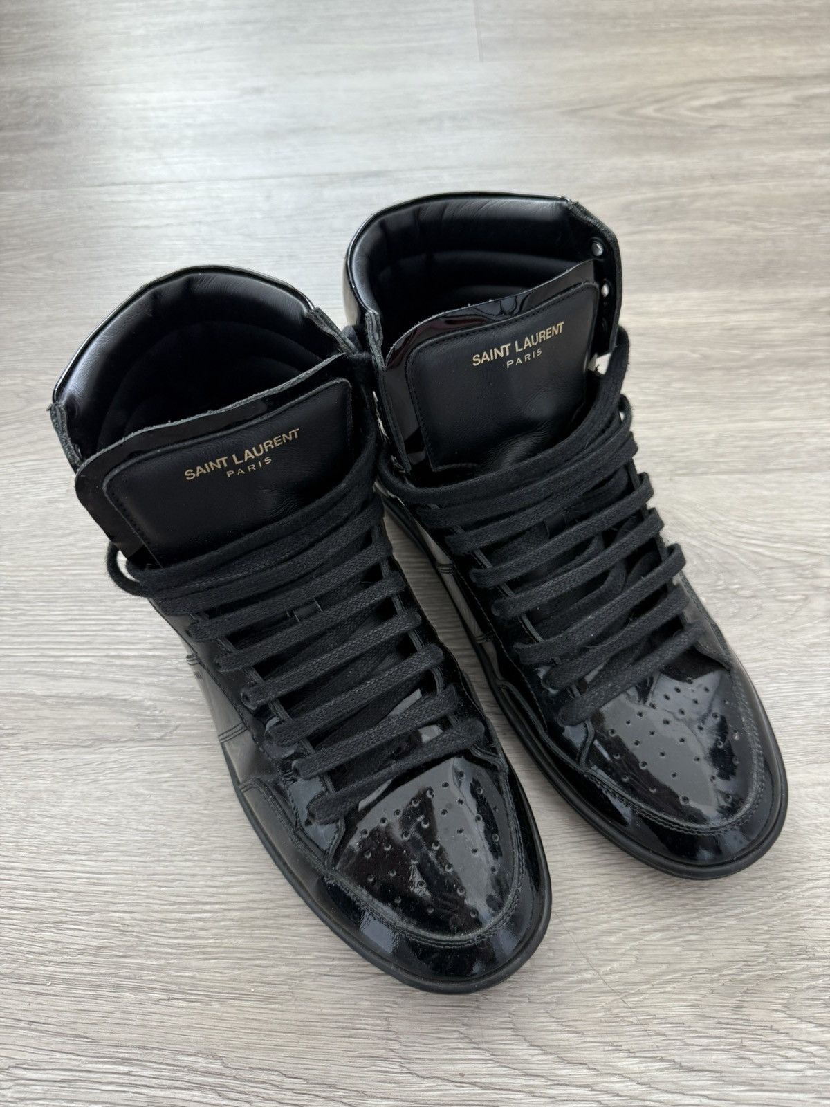 Yves Saint Laurent Saint Laurent SL/10H sneakers shiny patent leather Size 9 Size US 9 / EU 42 - 2 Thumbnail