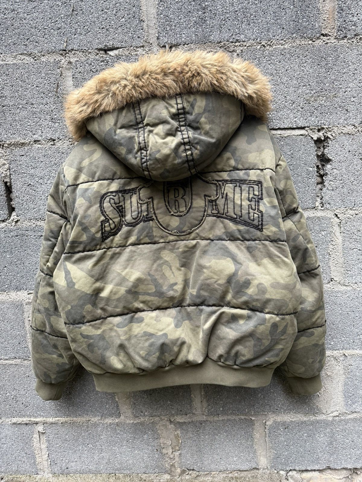 Supreme × True Religion Supreme True Religion Camo Puffer Jacket Size US L / EU 52-54 / 3 - 2 Thumbnail
