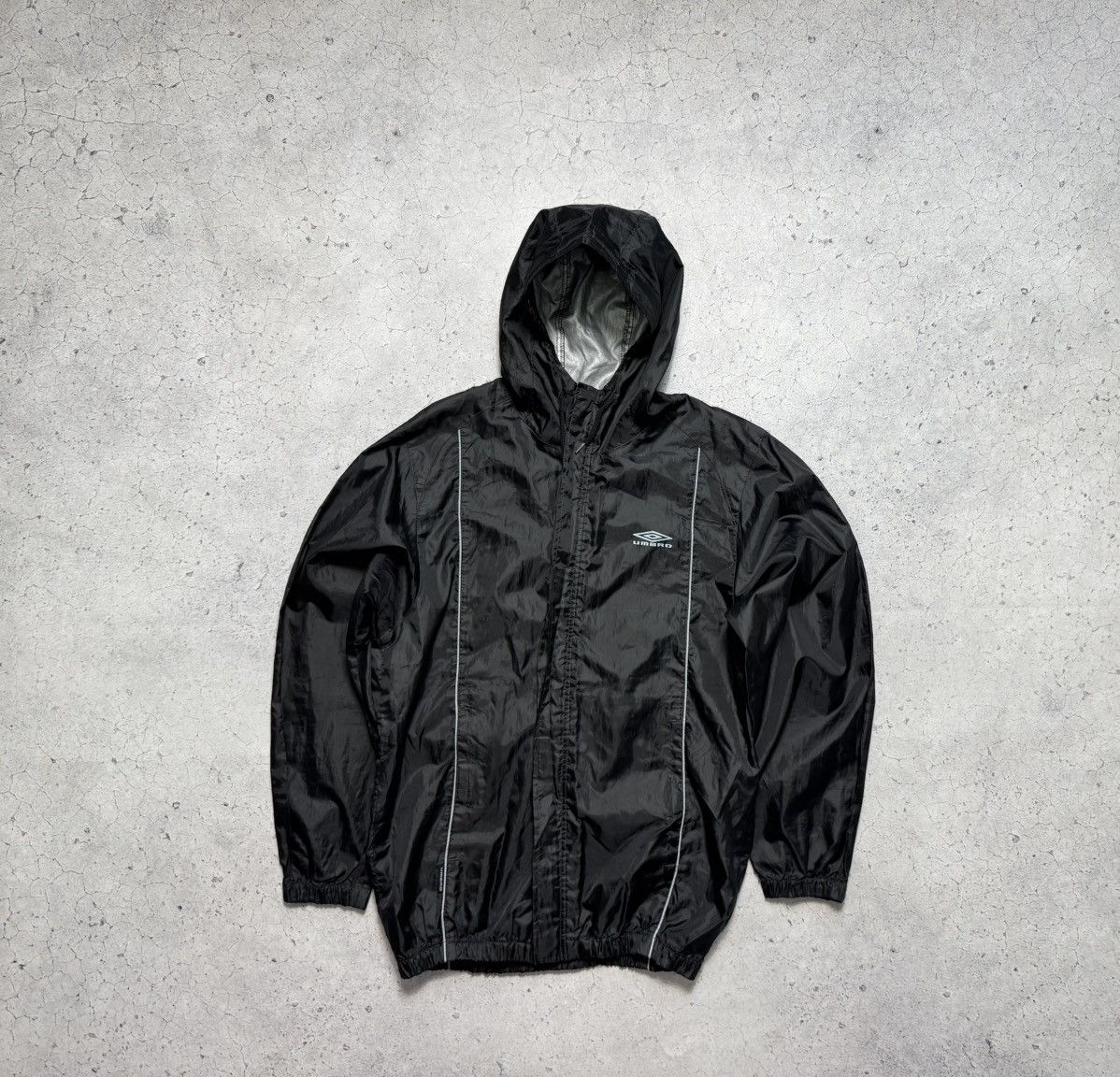Umbro Umbro Vintage Nylon Track Jacket Y2K Black Size US S / EU 44-46 / 1 - 1 Thumbnail