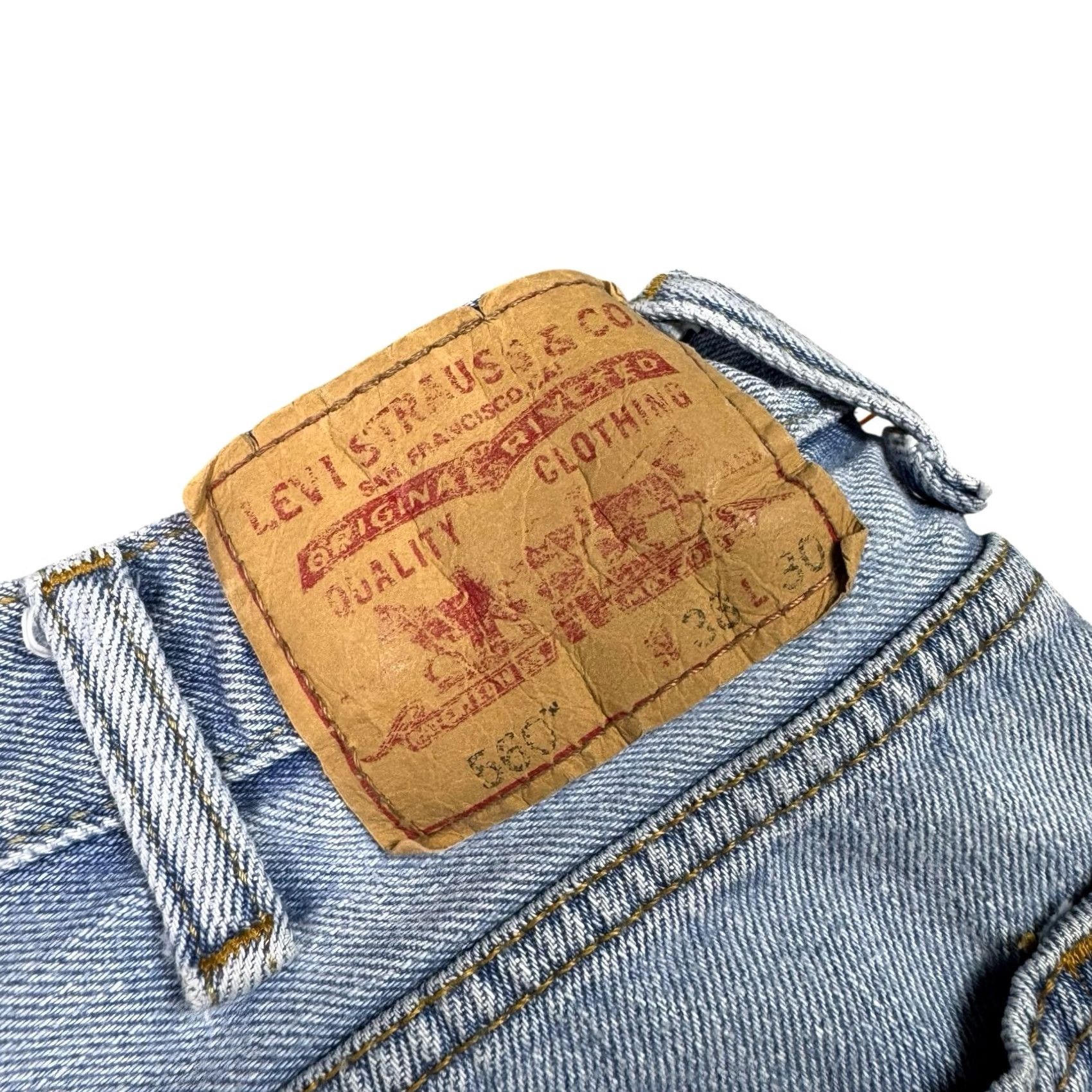 Levi's Vintage Levi's 560 Jeans Men 38x30 Relaxed Lightwash Denim 90s Grunge Baggy Comfort Jeans Mens Regular XS- nope Size US 38 / EU 54 - 7 Thumbnail