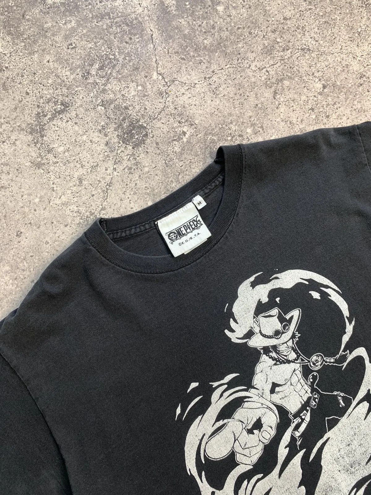 One Piece 👉 Vintage One Piece 90s Bootleg Anime T-Shirt Size US M / EU 48-50 / 2 - 8 Thumbnail