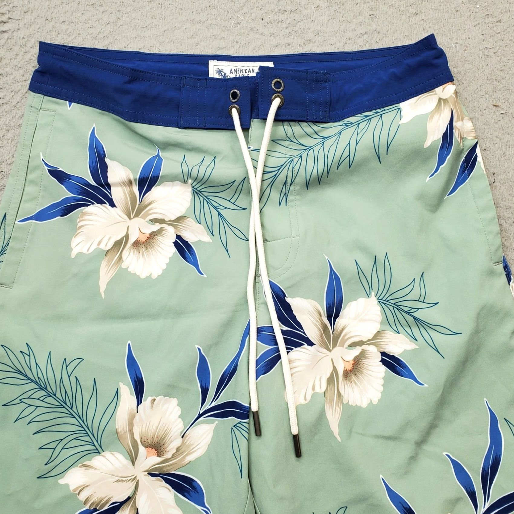 American Eagle Outfitters American Eagle Outfitters Board Shorts Mens XS Multicolor Floral Print Drawstring Logo EUC Size US 27 - 3 Thumbnail