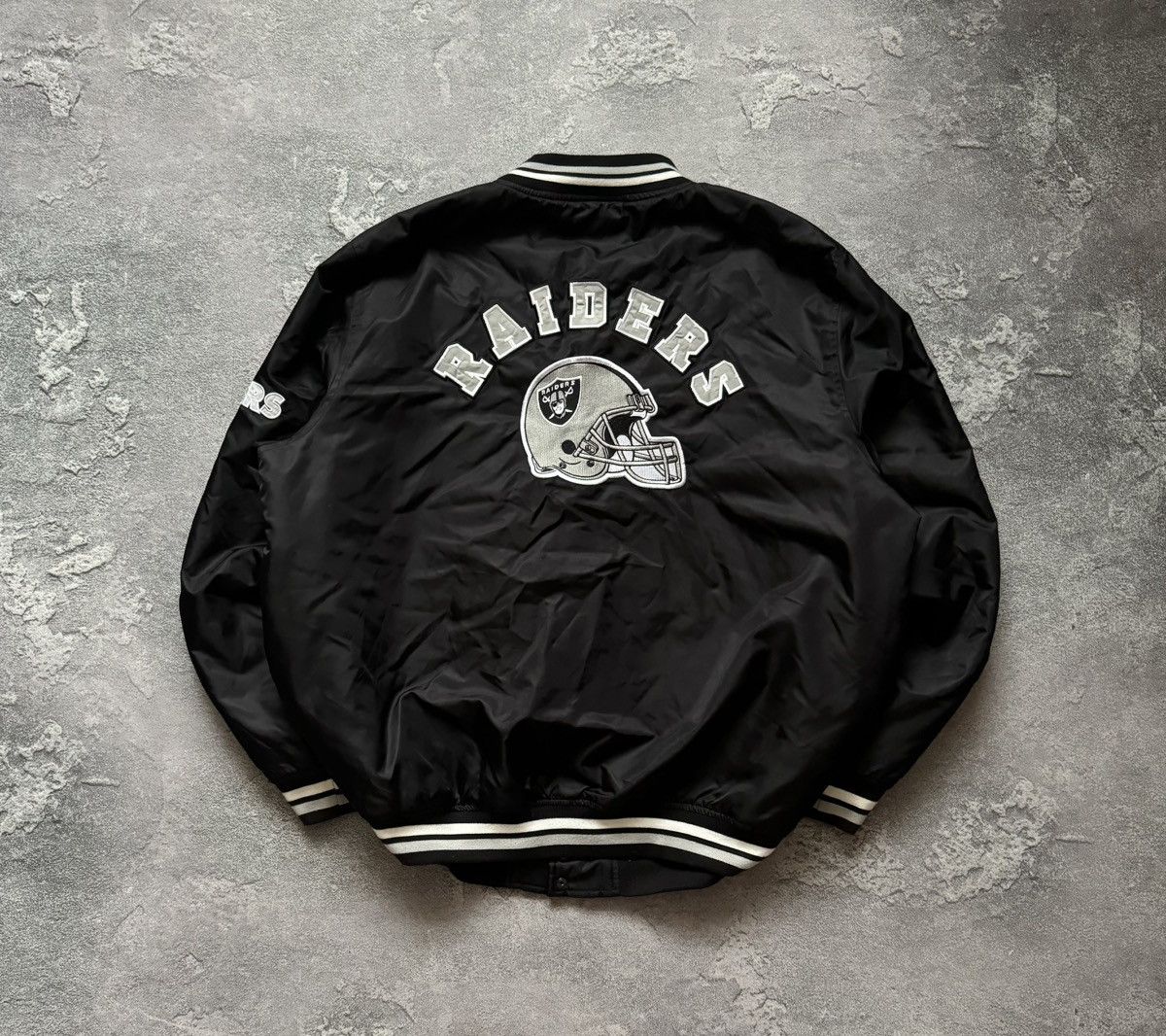 NFL Raiders NFL big logo bomber jacket varsity button up Size US XXL / EU 58 / 5 - 14 Thumbnail