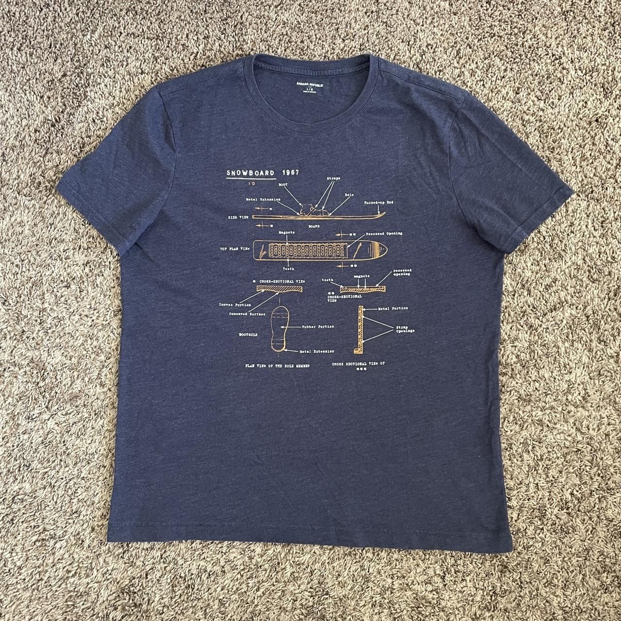 Banana Republic Banana Republic Snowboard Graphic Tee Size US M / EU 48-50 / 2 - 1 Thumbnail