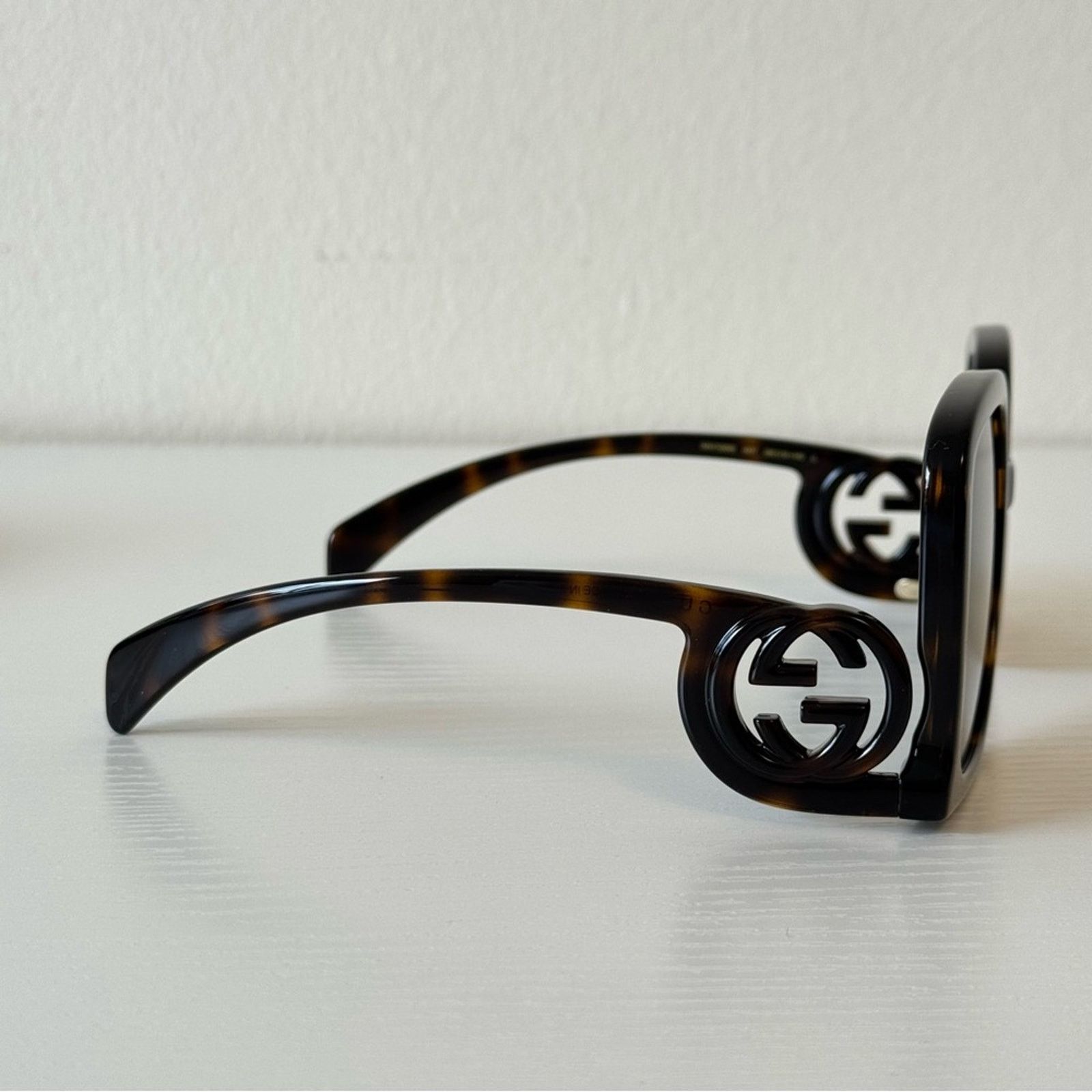 Gucci New! Gucci Tortoise Shell Sunglasses GG1326S 007, Authentic Size ONE SIZE - 8 Thumbnail