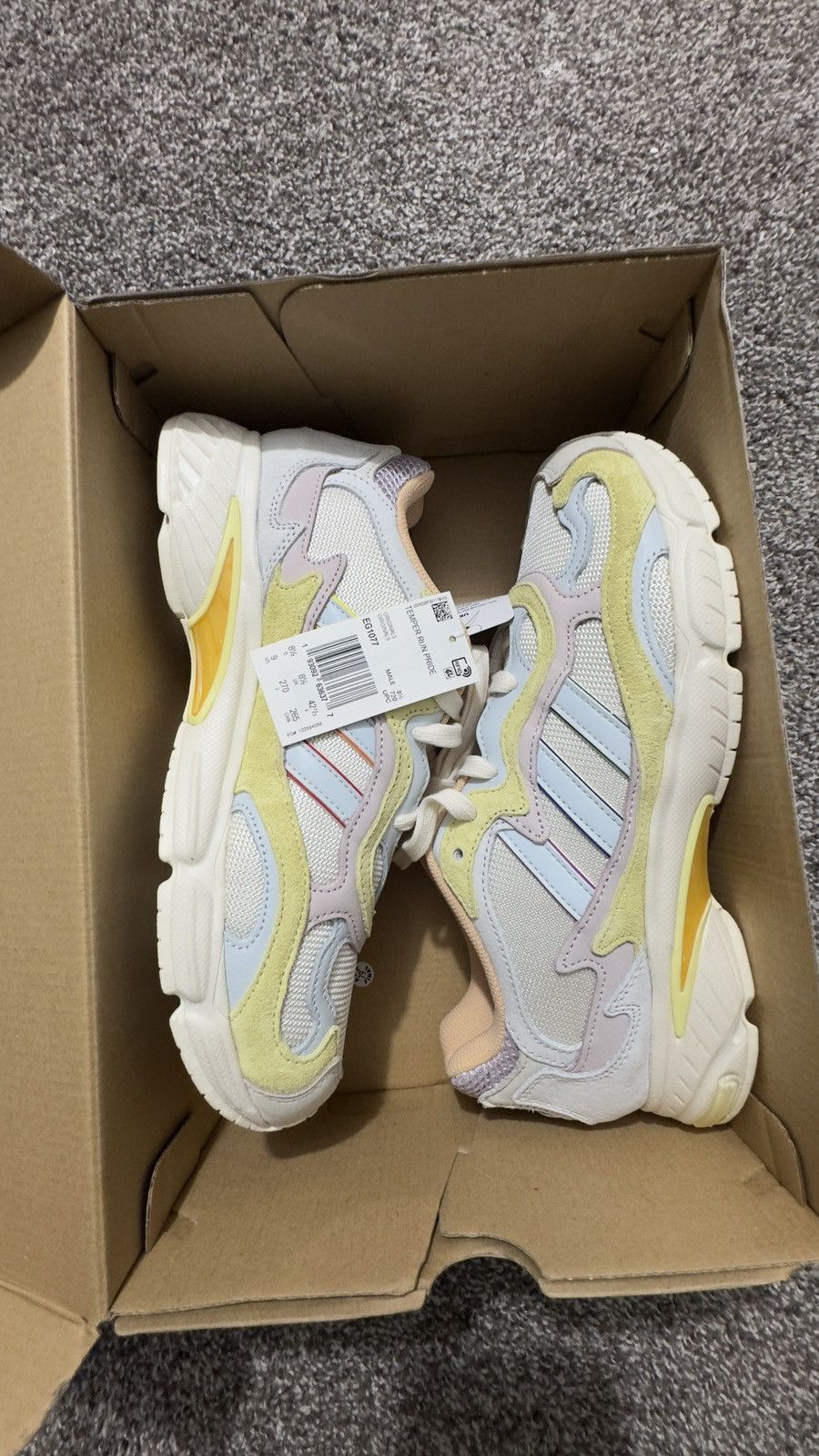 Adidas New Adidas special edition Temper Run size US 9.5 Size US 9 / EU 42 - 1 Thumbnail