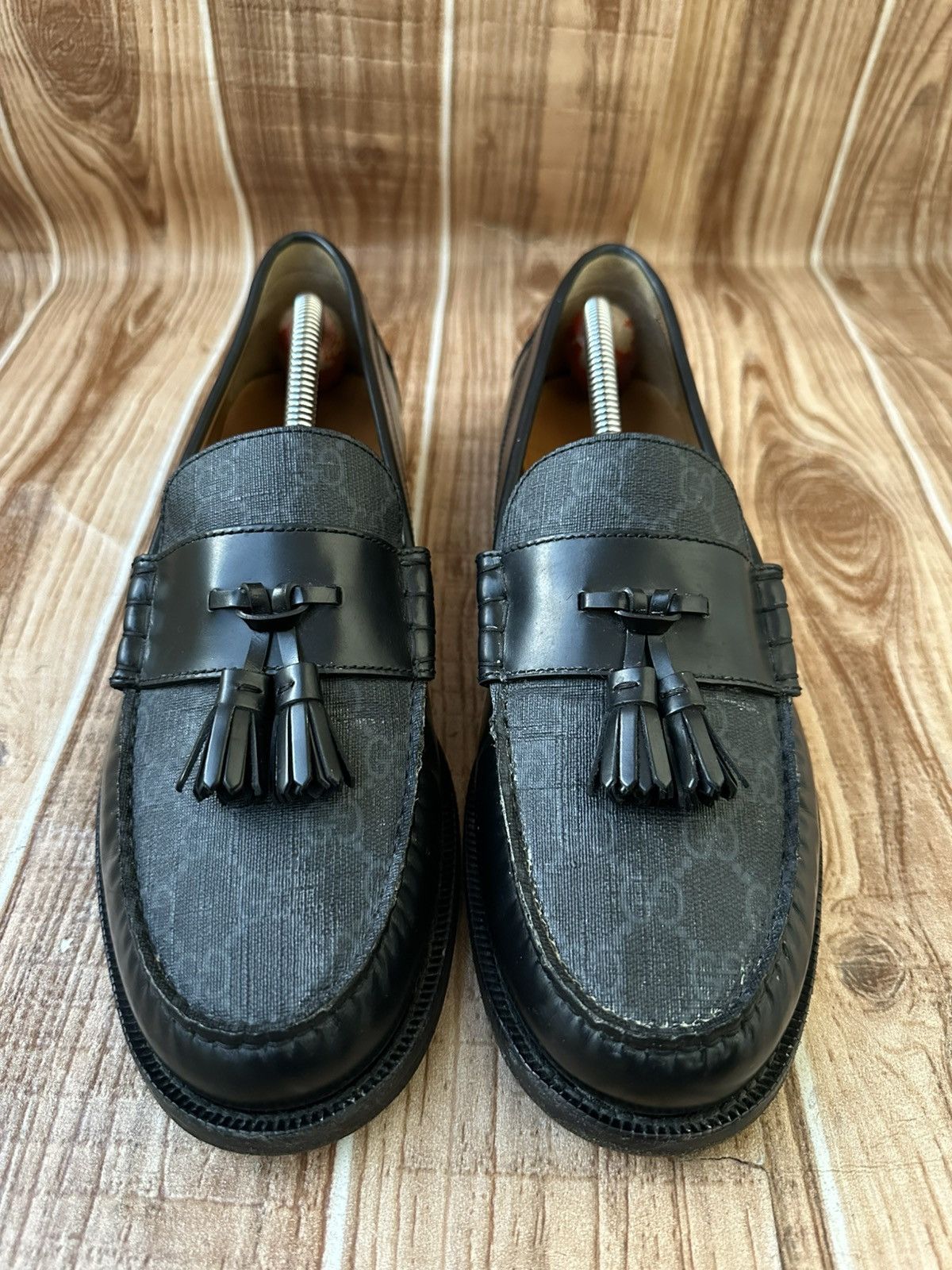 Gucci Gucci GG Logo Black Tassel Leather Loafers Size US 9.5 / EU 42-43 - 1 Thumbnail