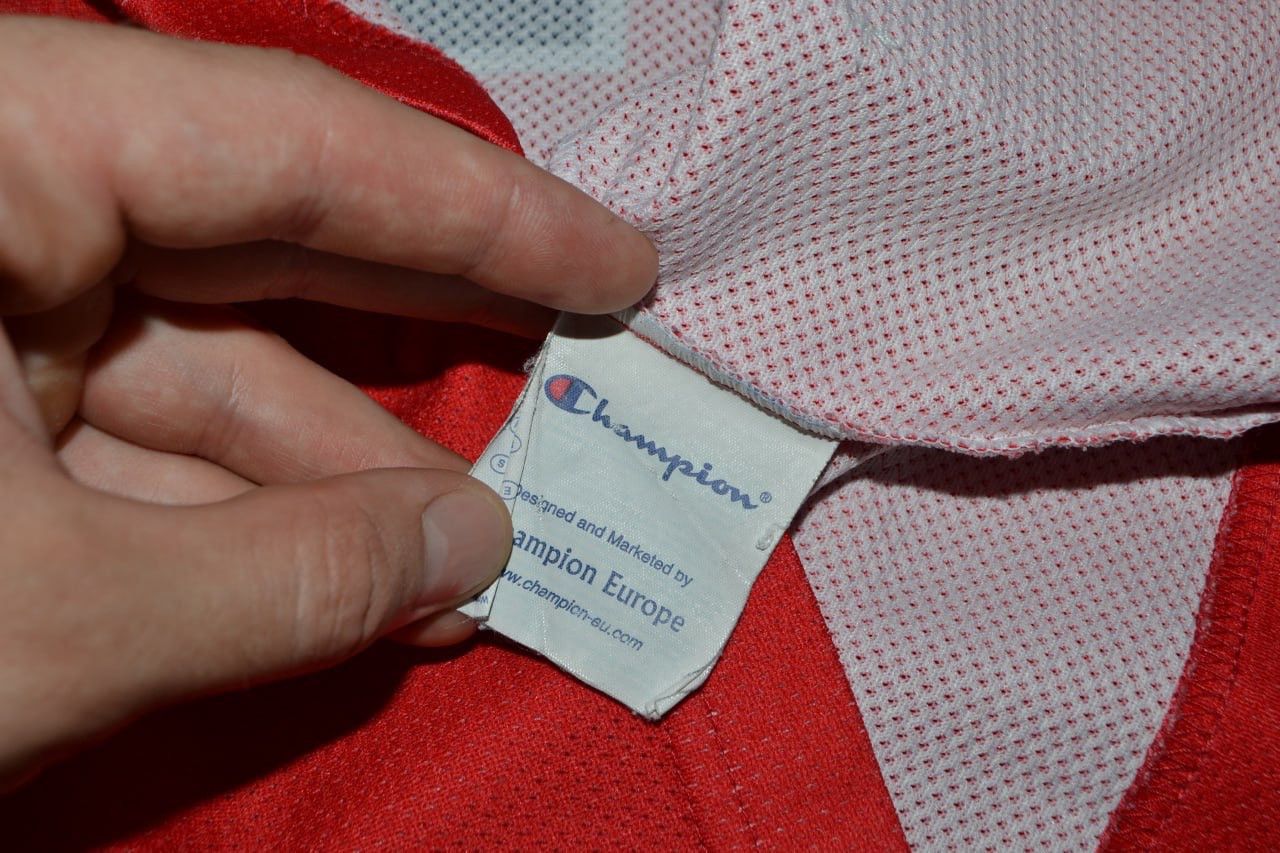 Champion × NBA CHICAGO BULLS USA GORDON BASKETBALL SHIRT JERSEY CHAMPION Size US S / EU 44-46 / 1 - 9 Thumbnail