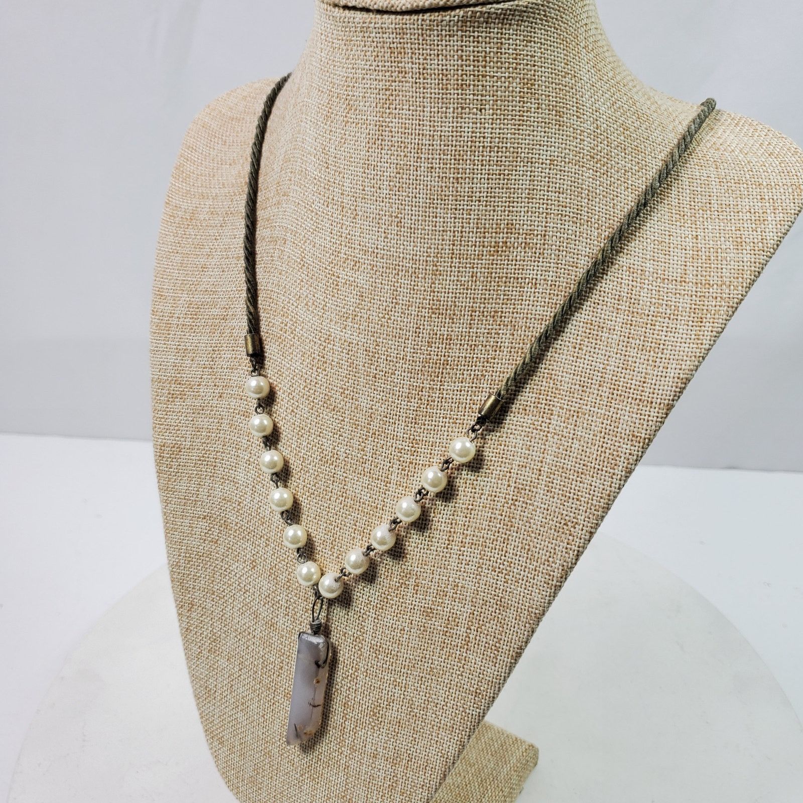 The Unbranded Brand Vintage Agate Cabochon Necklace Handcrafted 26" + Pendant Size ONE SIZE - 3 Thumbnail