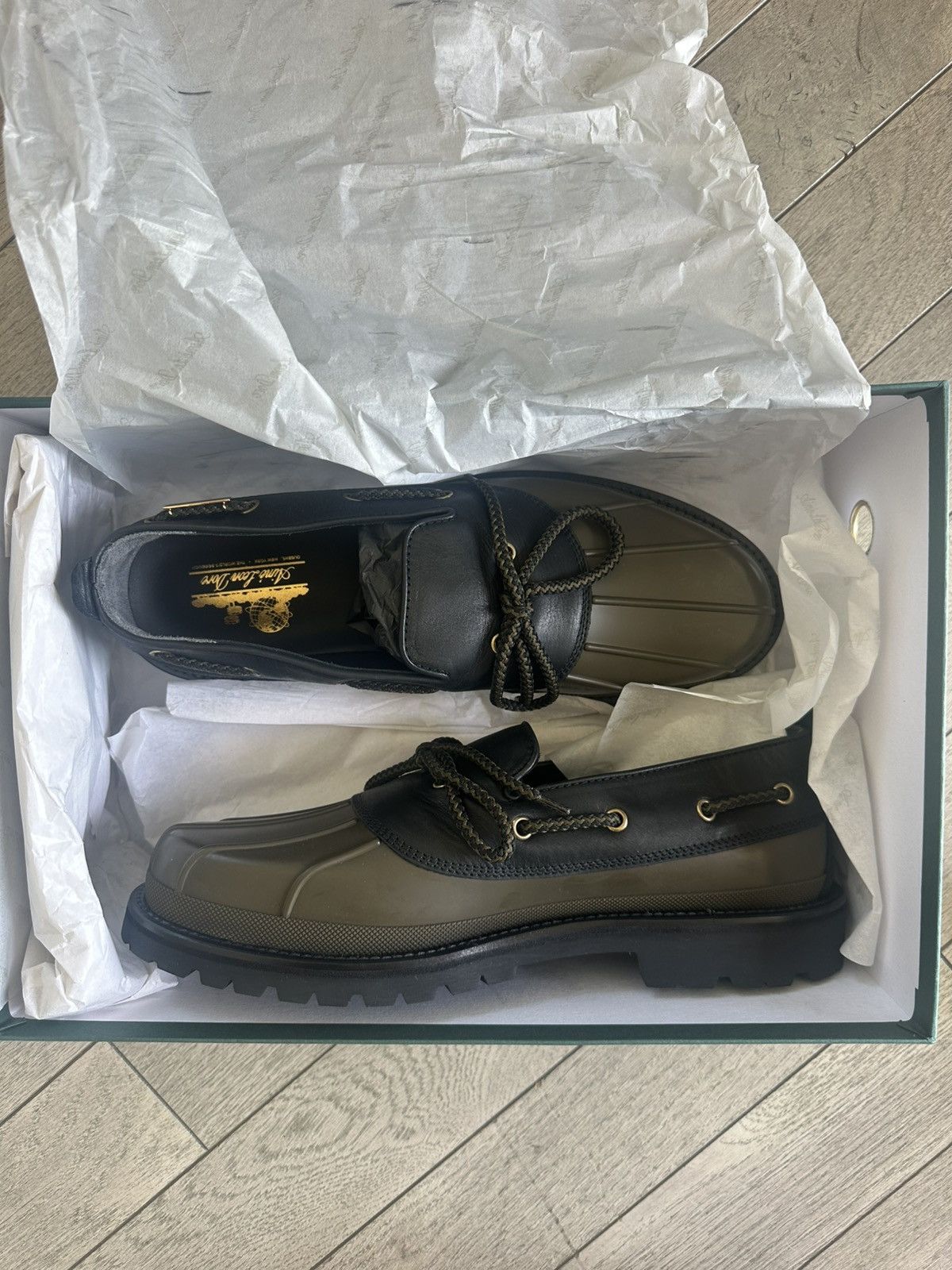 靴 aime leon dore papia moc boot AIME LEON DORE Size 12 Papia Moc Green Brown Rubber Lace-Up Boots