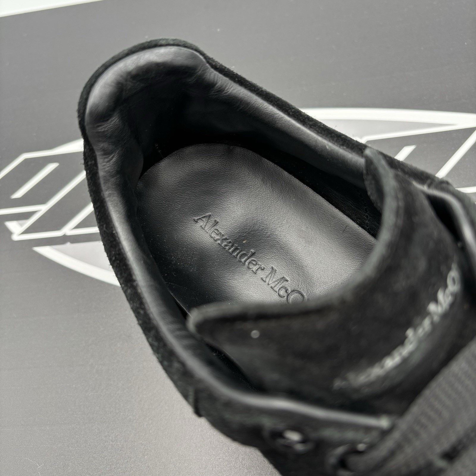 Alexander McQueen Alexander McQueen ' Black Velvet, Blue ' Size US 8.5 / EU 41-42 - 16 Thumbnail
