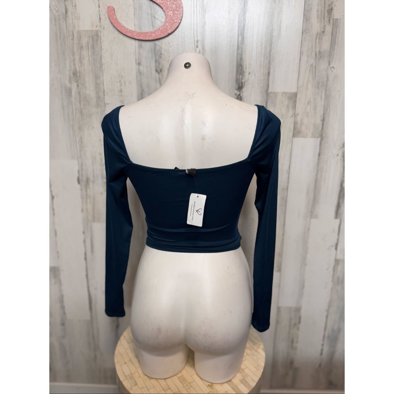 Other Windsor Teal Cutout Twist Long Sleeve Crop Top Women’s Size Size S / US 4 / IT 40 - 4 Thumbnail