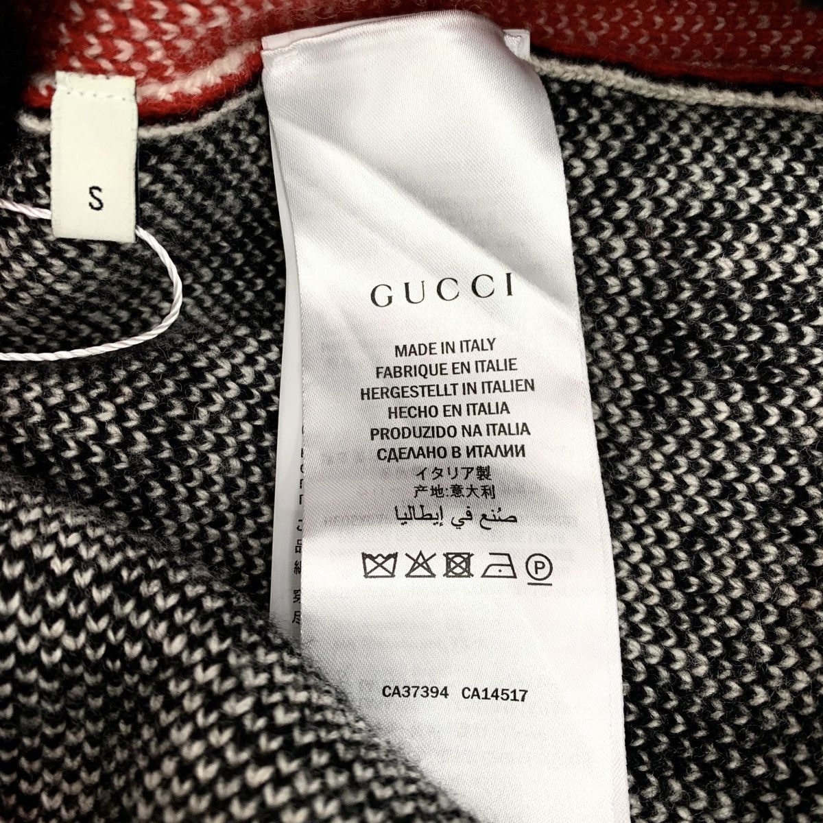Gucci Gucci Wool V-neck Cardigan Long Sleeve Knitted Coat K26WX Size S / US 4 / IT 40 - 7 Thumbnail