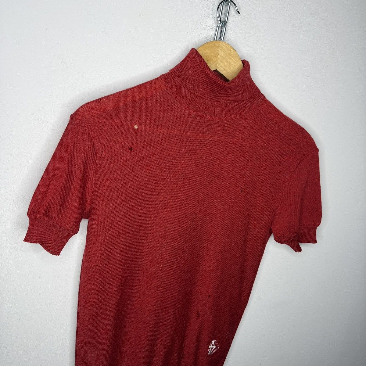 Balenciaga Balenciaga Knit Top Turtleneck Wool Red Distressed Size M / US 6-8 / IT 42-44 - 3 Thumbnail