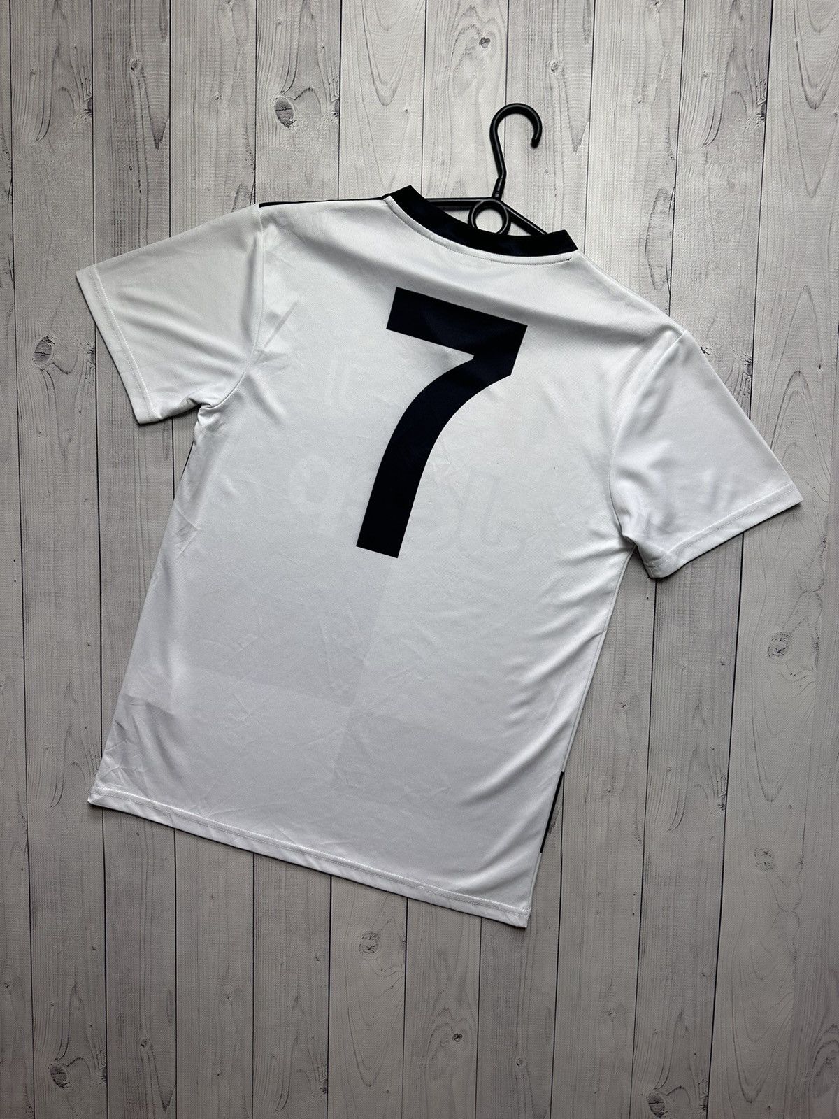 Adidas × Vintage Adidas Juventus soccer jersey size M 7 logo jeep Size US M / EU 48-50 / 2 - 2 Thumbnail