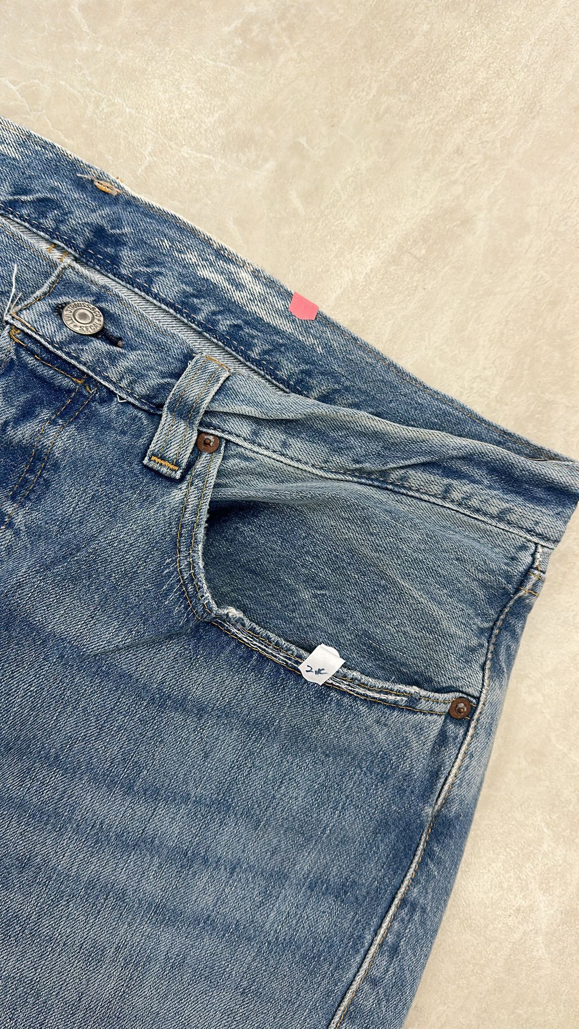 Levi's Vintage Clothing LVC Levi's Vintage Clothing 1947 501XX BigE Selvedge Jeans Size US 38 / EU 54 - 6 Thumbnail