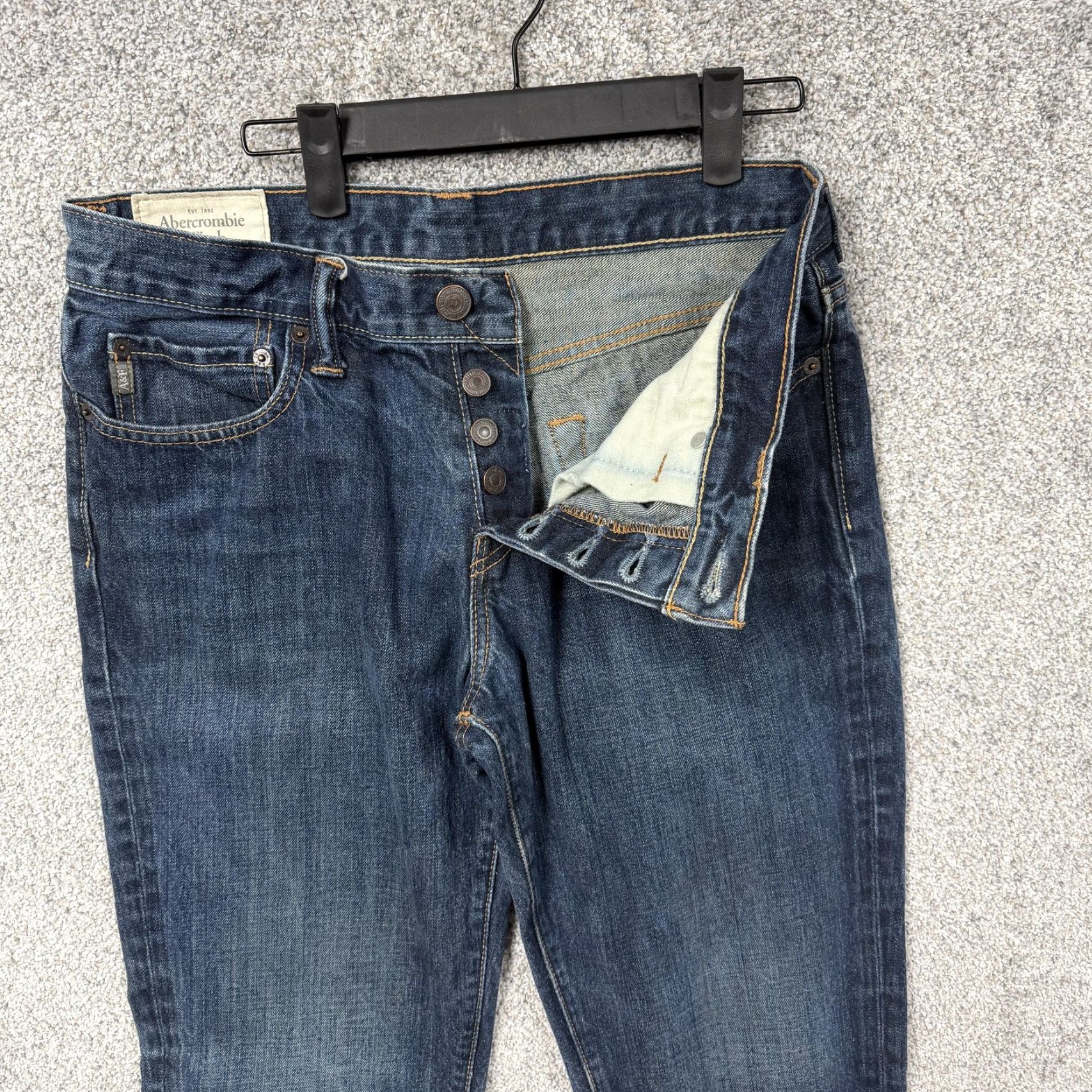 Abercrombie & Fitch Abercrombie & Fitch Jeans Mens 32x31 Blue Straight Denim Mid-Blue 5-Pocket Logo Patch Vintage No Womens? Size US 32 / EU 48 - 6 Thumbnail
