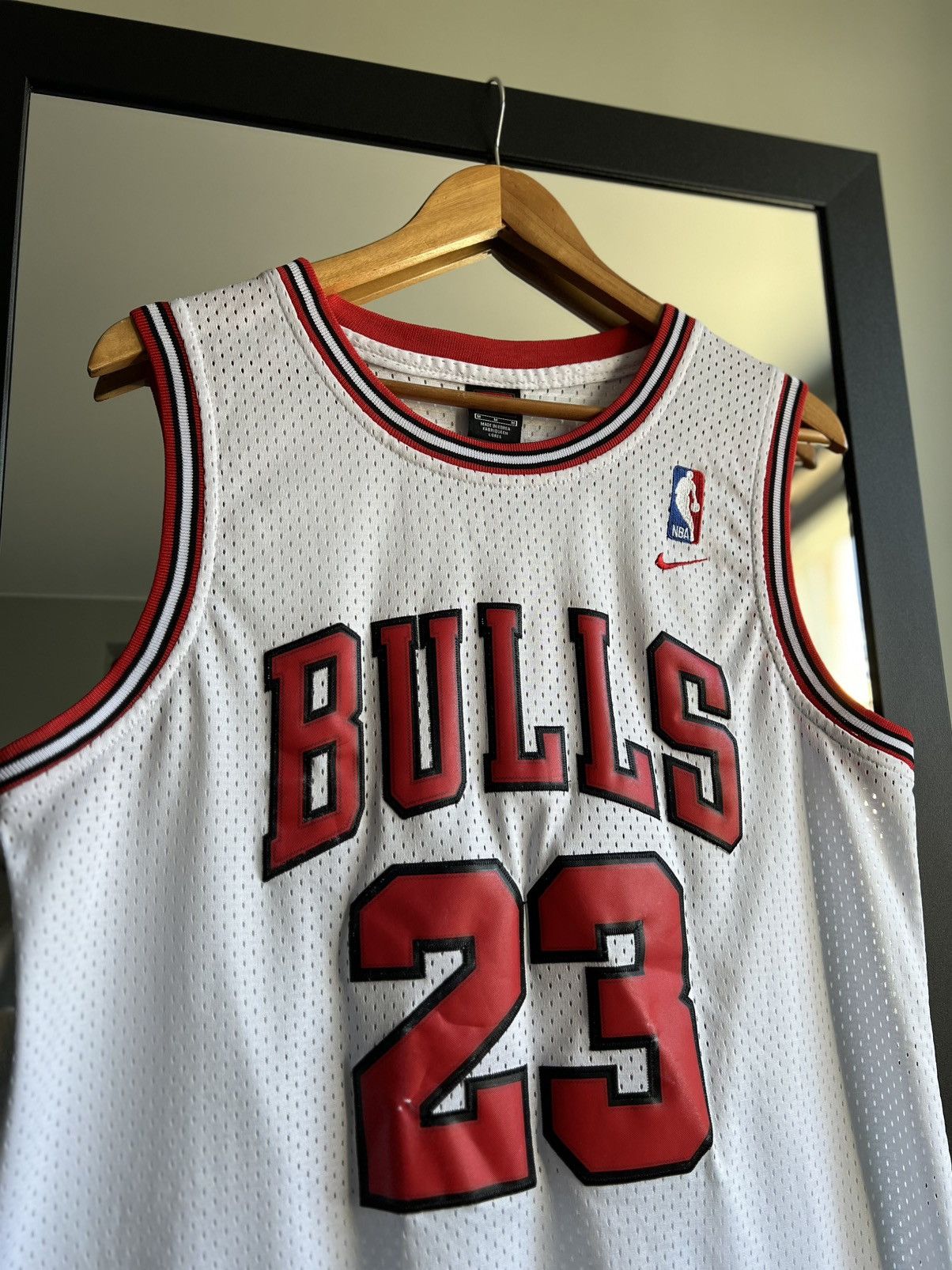 NBA × Nike × Vintage Vintage Nike Jordan 23 Chicago Bulls NBA Jersey 90s Tank Top Size US M / EU 48-50 / 2 - 3 Thumbnail