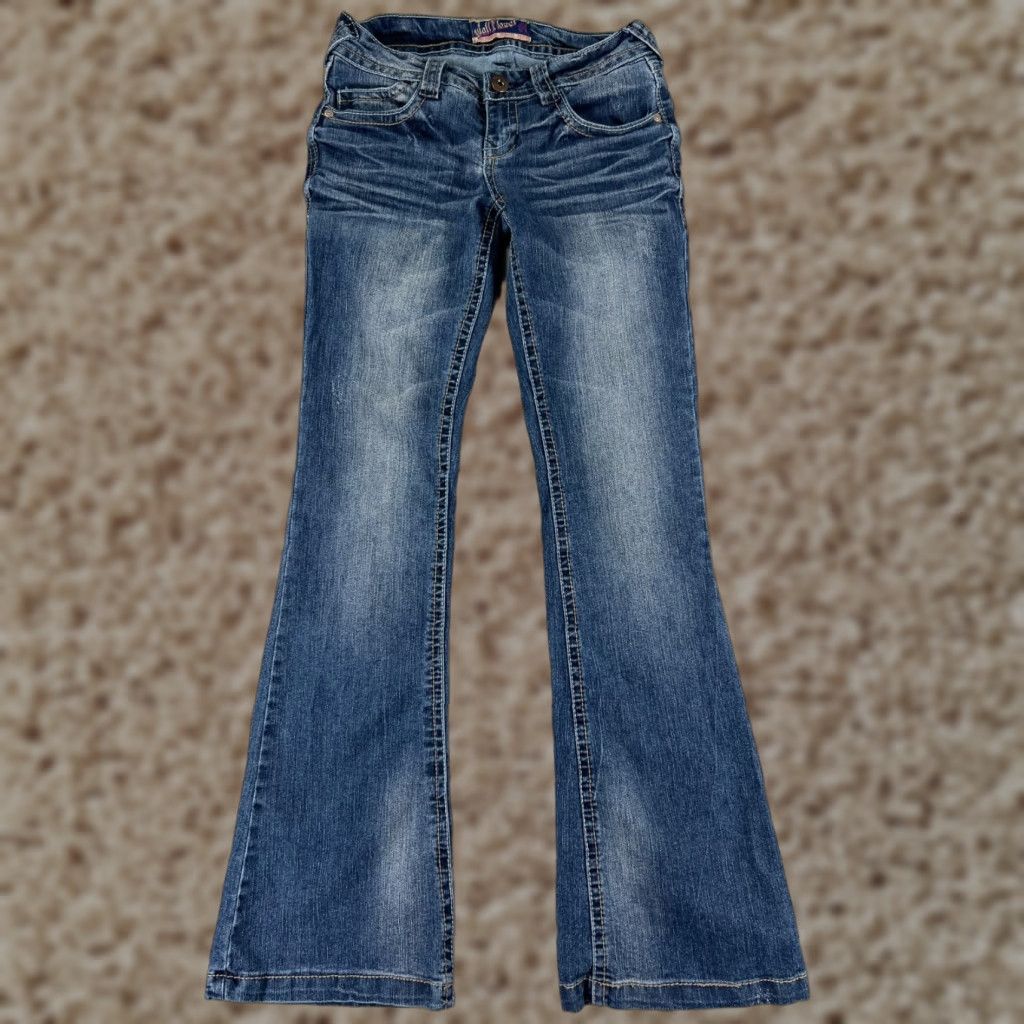 Vintage Wallflower Jeans Jeans Wallflower 5 Blue Denim Flared Ramie Blend 25x32 Womens Regular 5-Pocket Blue (Medium Wash) Vintage N/A Size 27" / US 4 / IT 40 - 1 Thumbnail