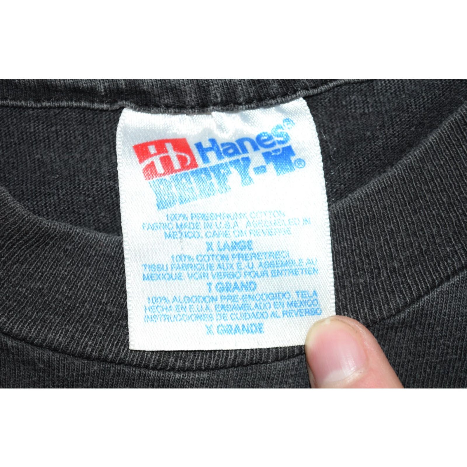Vintage VINTAGE Hanes Beefy-T 90s Extinction is Forever Dolphin AOP T-Shirt XL Black Mens Size US XL / EU 56 / 4 - 6 Thumbnail
