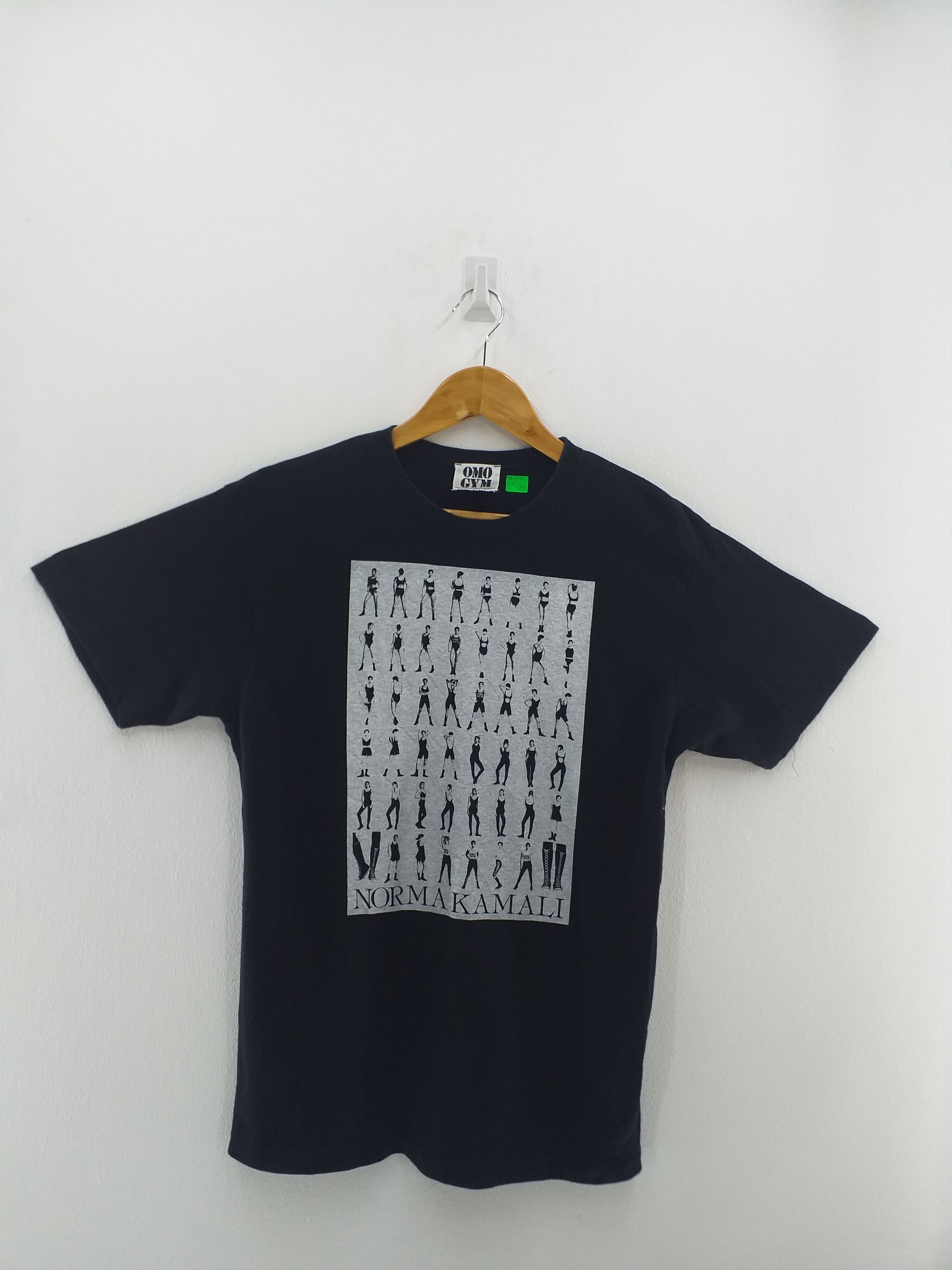 image of Vintage Omo Gym By Norma Kamali New York Medium Tee -A041 in Black, Men's