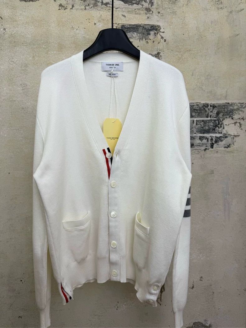 Thom Browne THOM BROWNE White Cashmere Knitted Cardigan 2502-Nextarrow Size US XL / EU 56 / 4 - 1 Thumbnail