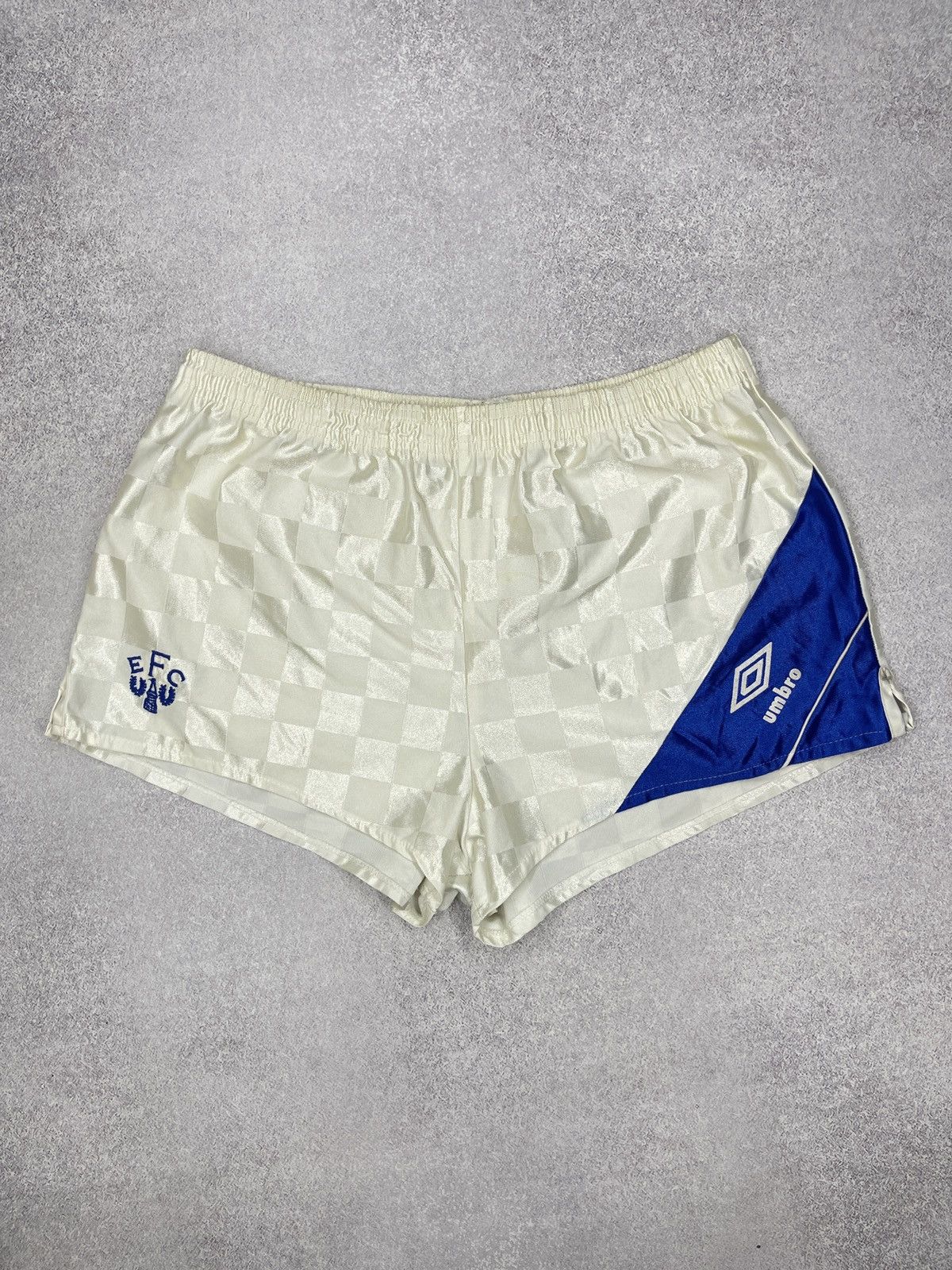 Umbro Rare Vintage Umbro Everton EFC 1989-91 Home Soccer Shorts Size US 32 / EU 48 - 2 Thumbnail