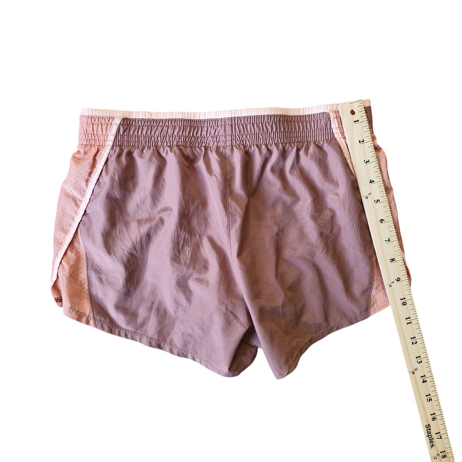 Nike Nike Elevate 5″ Running Shorts Women’s Size Small Brown Pink Size 27" / US 4 / IT 40 - 6 Thumbnail