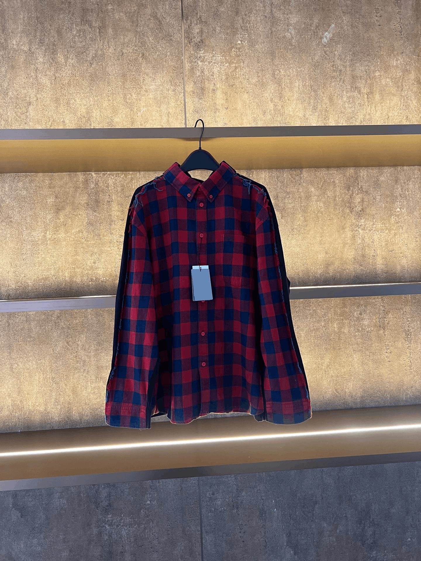 Balenciaga Balenciaga Spliced Shirt Size XS / US 0-2 / IT 36-38 - 1 Thumbnail
