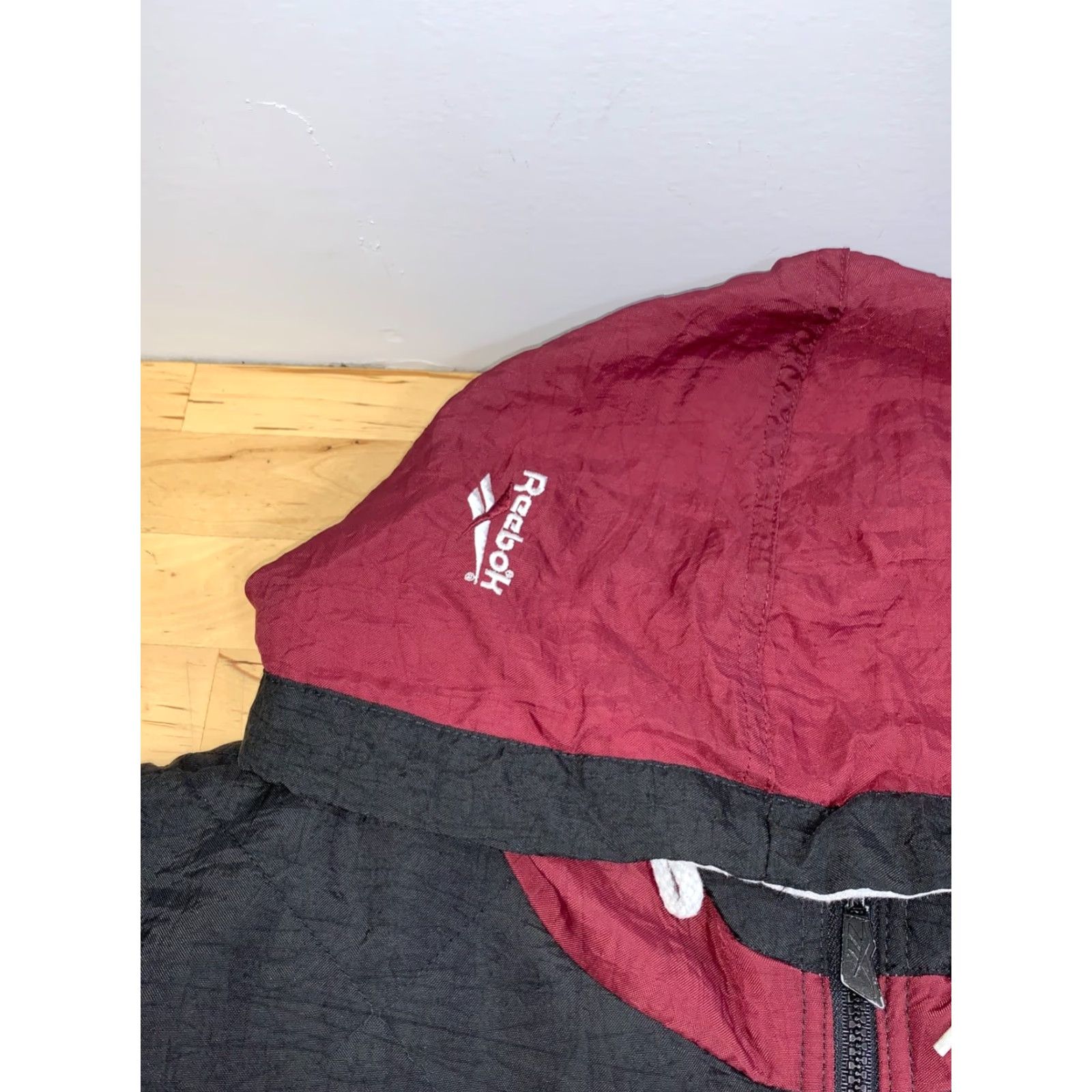 Reebok VINTAGE Reebok Jacket Mens L Black Hooded Full Zip Heavy 90s Retro Sports Style Basic Jacket Size US L / EU 52-54 / 3 - 6 Thumbnail