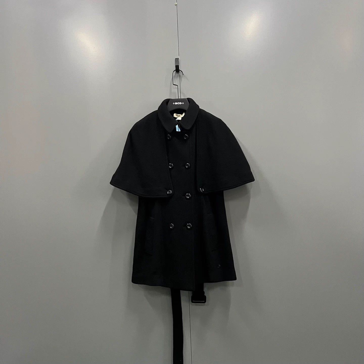 Burberry Burberry Black Knit Double-Breasted Sleeveless L 98 New Size L / US 10 / IT 46 - 1 Thumbnail