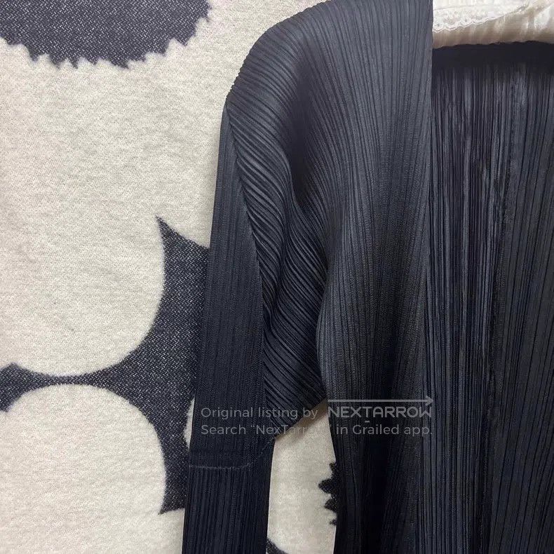 Issey Miyake Issey Miyake Black Cardigan Size S / US 4 / IT 40 - 2 Thumbnail