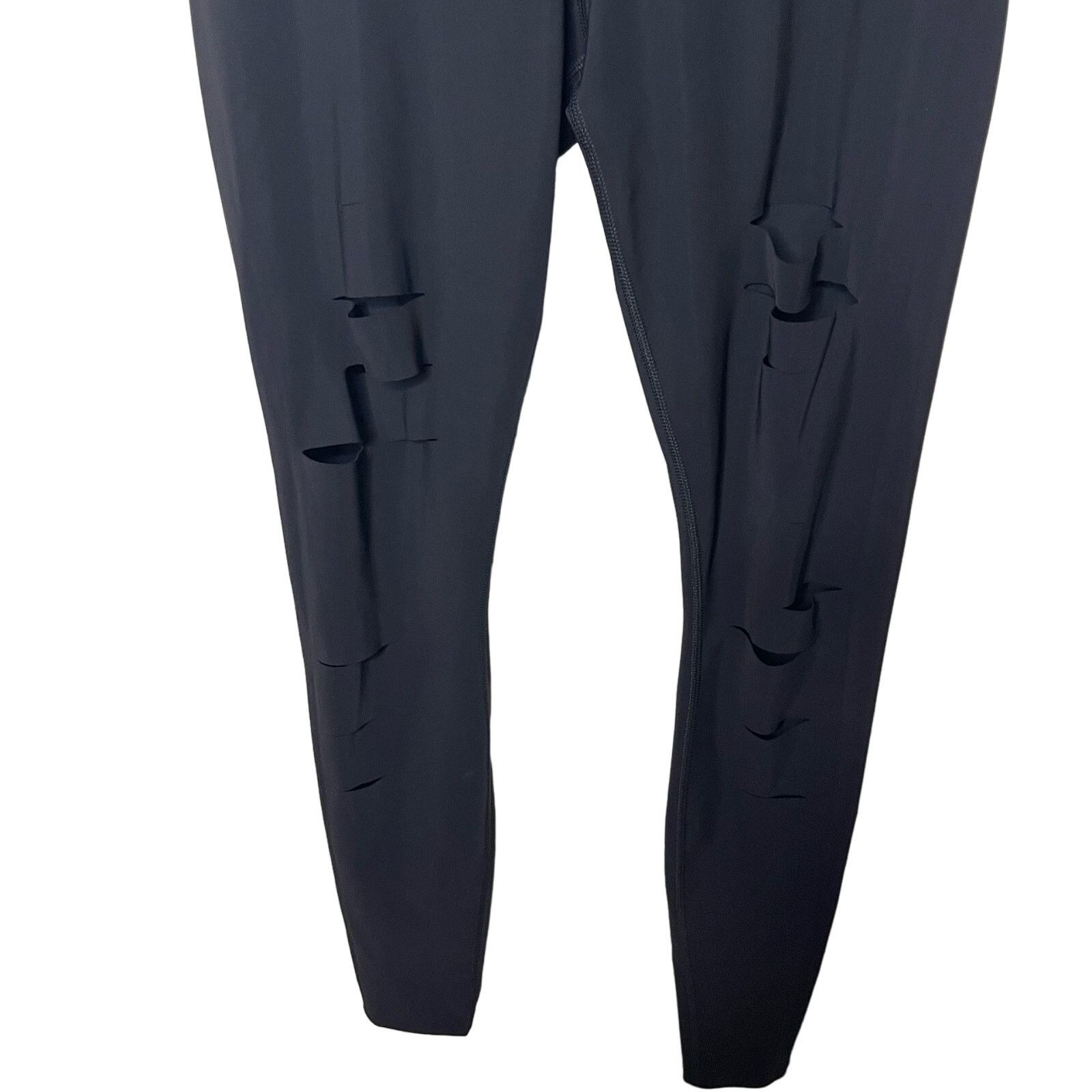 Alo Yoga ALO Yoga Pants High-Waist Ripped Warrior Legging Black M Size 26" / US 2 / IT 38 - 5 Thumbnail