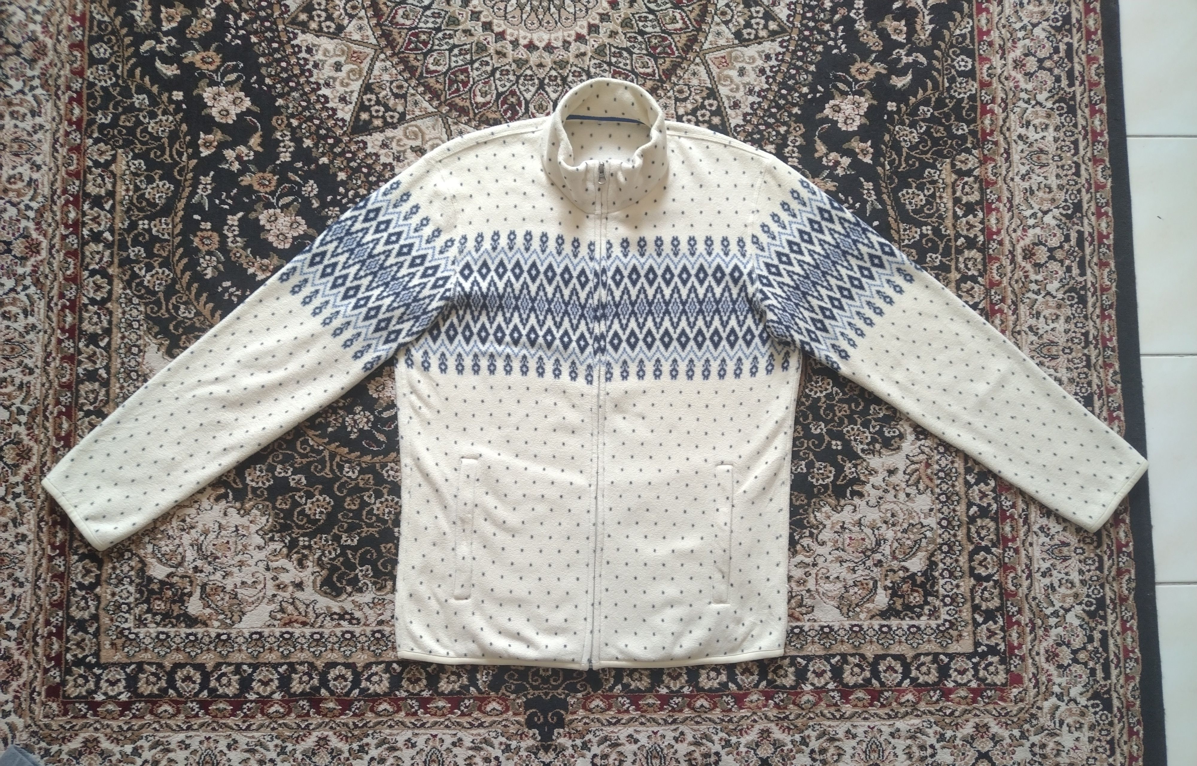 Japanese Brand × Uniqlo 🔥OFFER US! UNIQLO FLEECE NATIVE NAVAJO DESIGN jacket Size US M / EU 48-50 / 2 - 1 Thumbnail