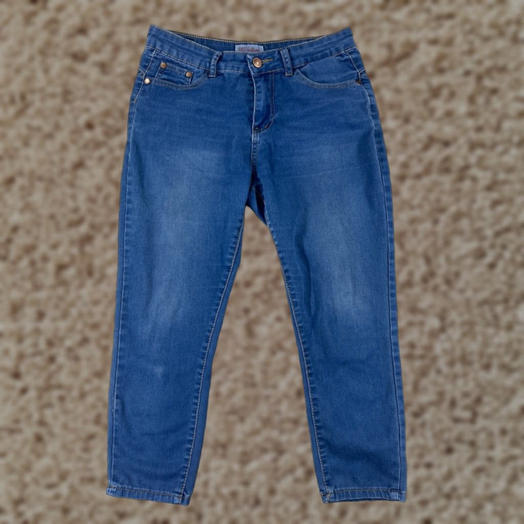 Vintage Red Bottoms Jeans Womens Capri Denim Blue 27 Inseam 22 Slim Stretch Cotton 9 Regular 5-Pocket Zipper Distressed Size 30" / US 8 / IT 44 - 1 Thumbnail