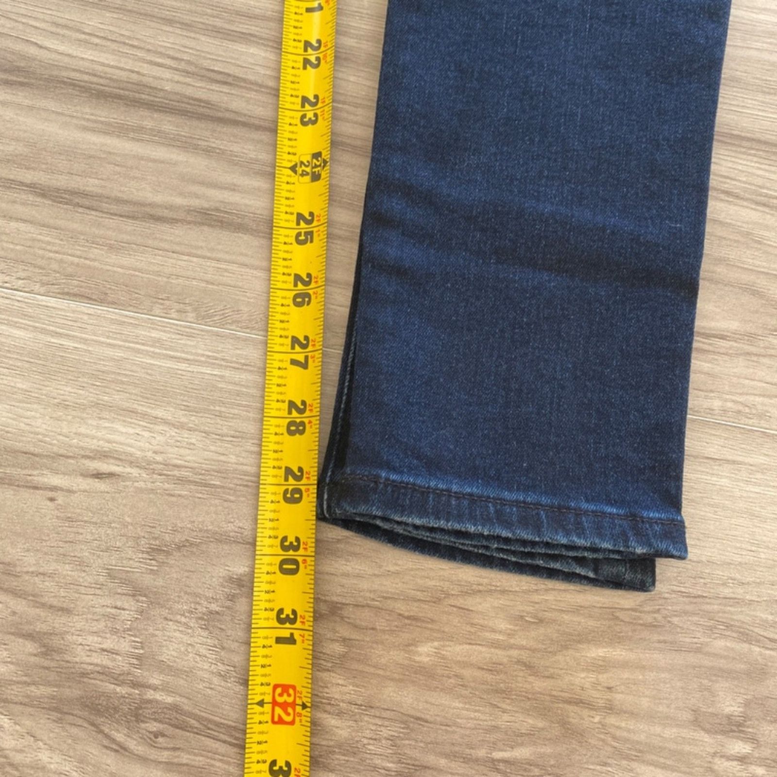AG Adriano Goldschmied Adriano Goldschmied Farrah High-Rise Skinny Jeans - 29R Size 29" - 14 Thumbnail