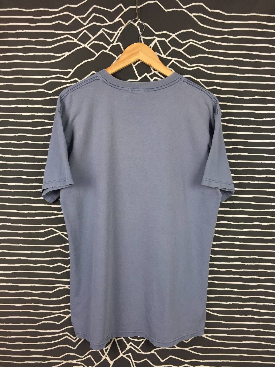 Band Tees Vtg 00s Travis Britpop Band The Invisible Band Album Tee Size US L / EU 52-54 / 3 - 13 Thumbnail